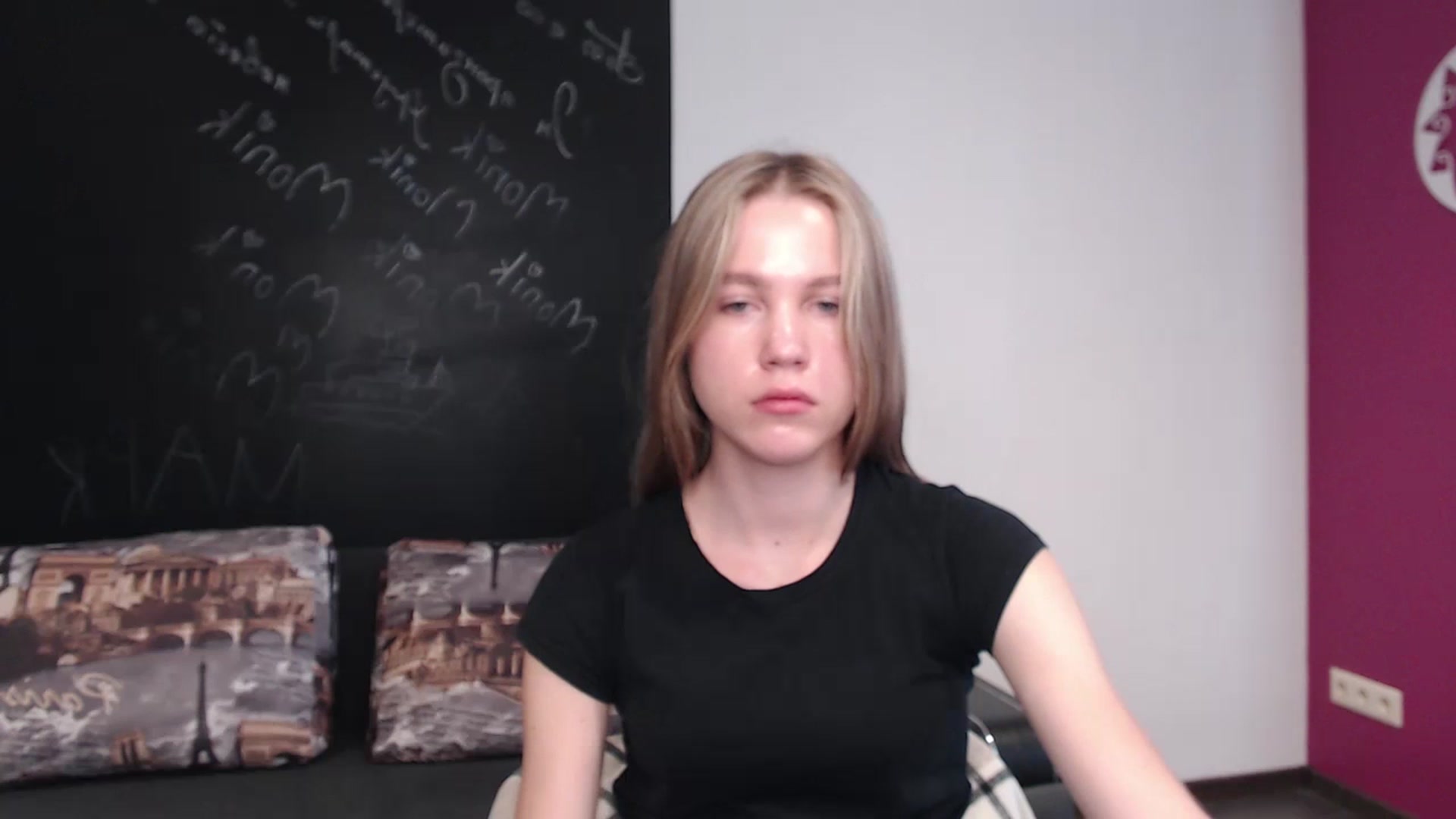 Gallery image thumbnail from Kate_Lewiss's myfreecams stream on, 04/04/2024, 10:18 image 6 of 20