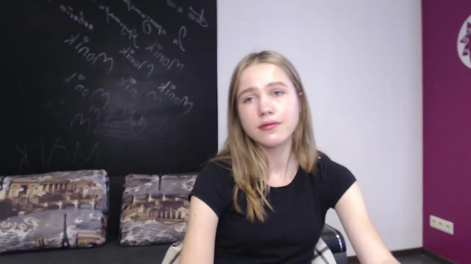 Gallery image thumbnail from Kate_Lewiss's myfreecams stream on, 04/04/2024, 10:18 image 13 of 20