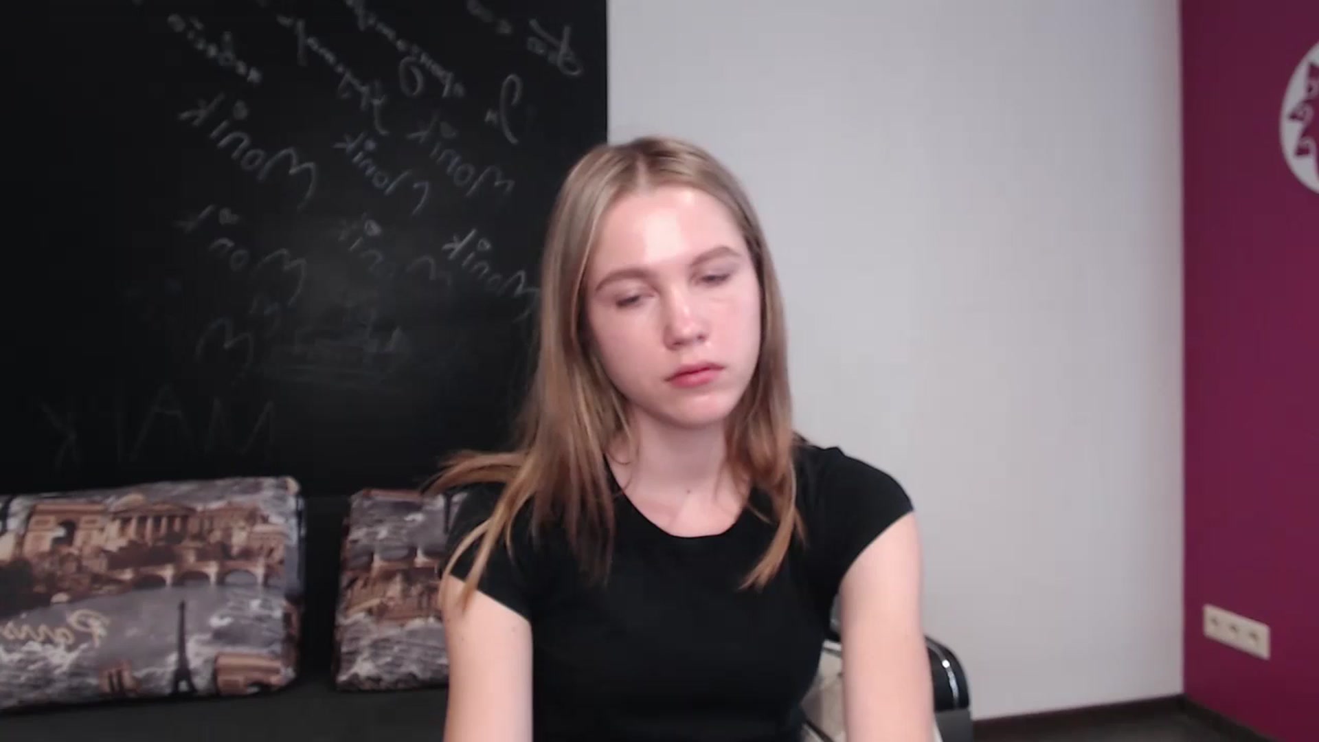 Gallery image thumbnail from Kate_Lewiss's myfreecams stream on, 04/04/2024, 10:18 image 19 of 20