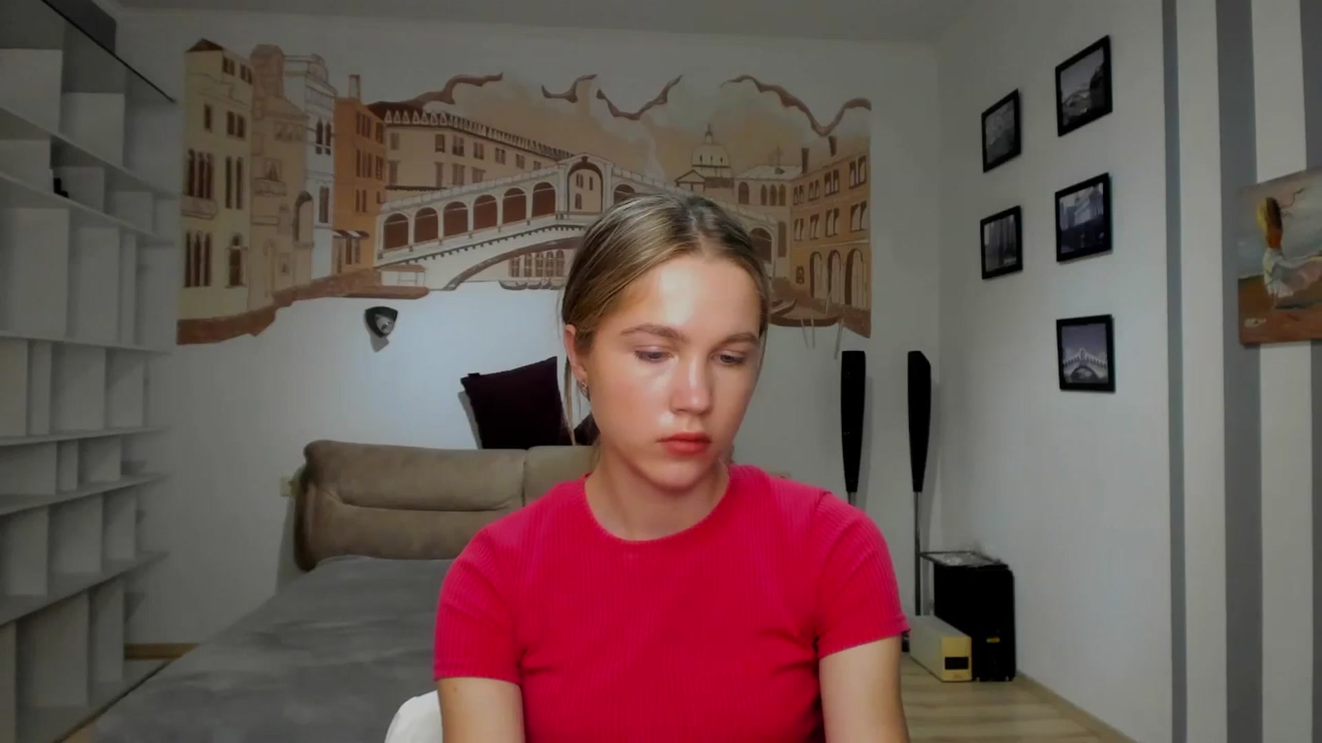 Gallery image thumbnail from Kate_Lewiss's myfreecams stream on, 04/11/2024, 11:03 image 7 of 20