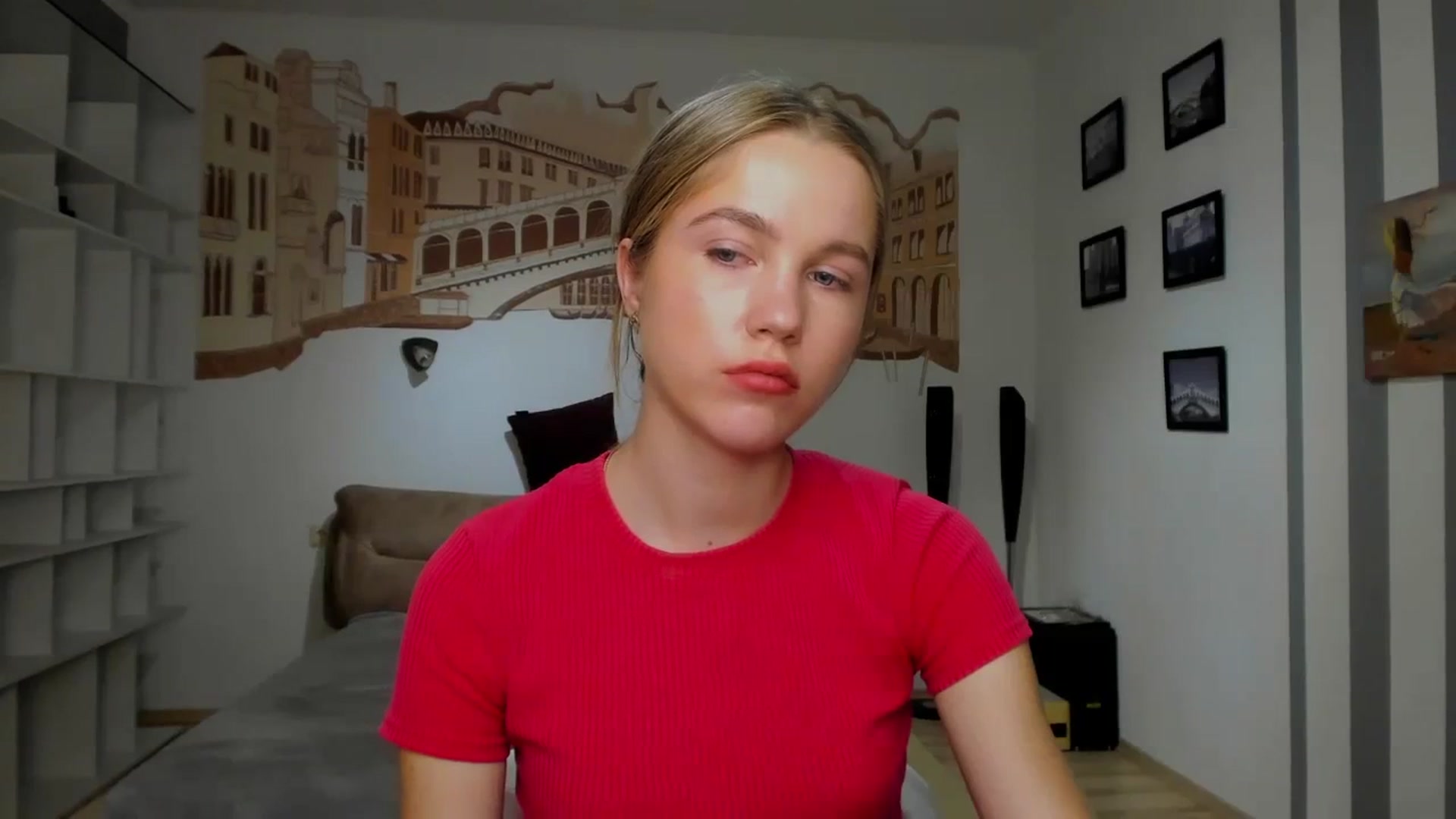 Gallery image thumbnail from Kate_Lewiss's myfreecams stream on, 04/11/2024, 11:03 image 6 of 20
