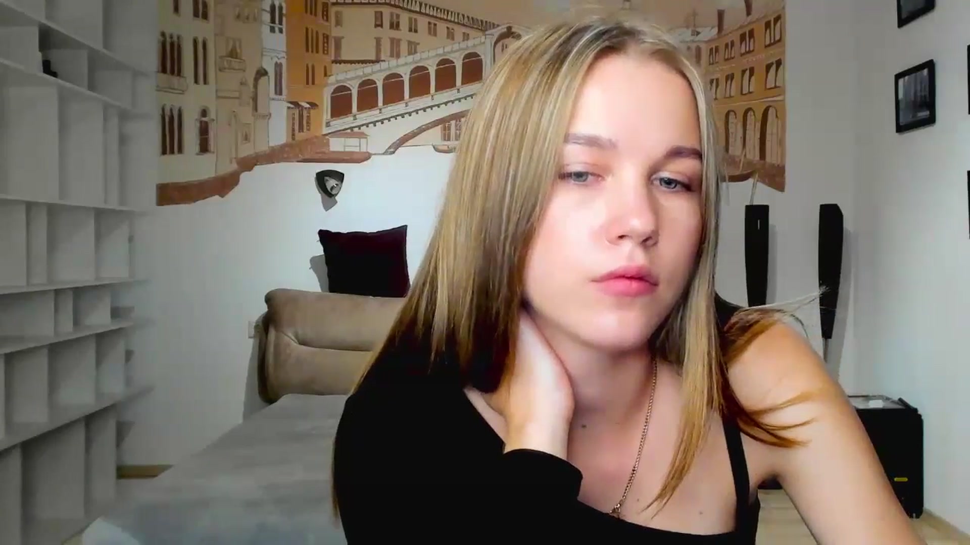 Gallery image thumbnail from Kate_Lewiss's myfreecams stream on, 04/17/2024, 11:01 image 12 of 20