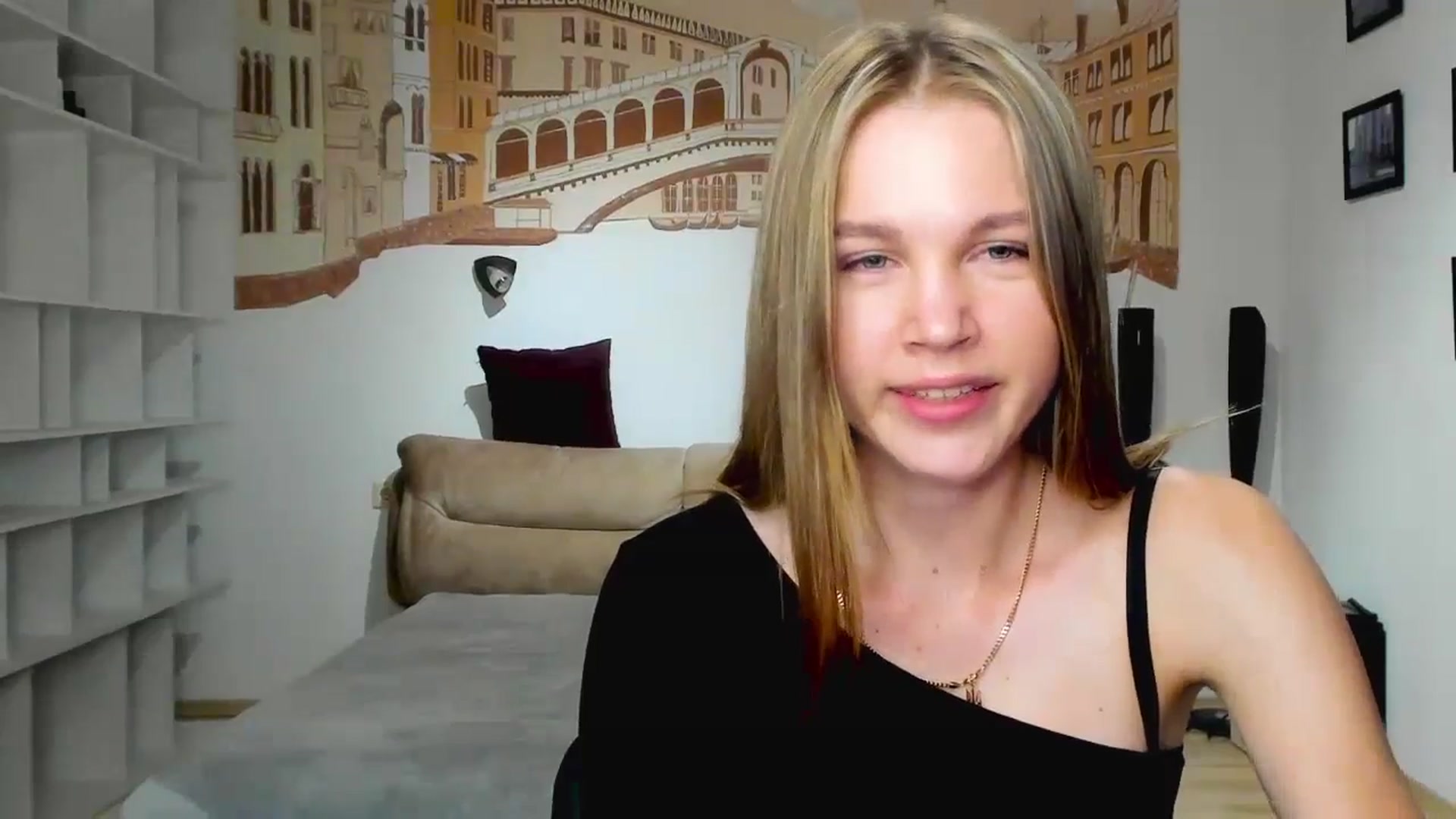 Gallery image thumbnail from Kate_Lewiss's myfreecams stream on, 04/17/2024, 11:01 image 14 of 20