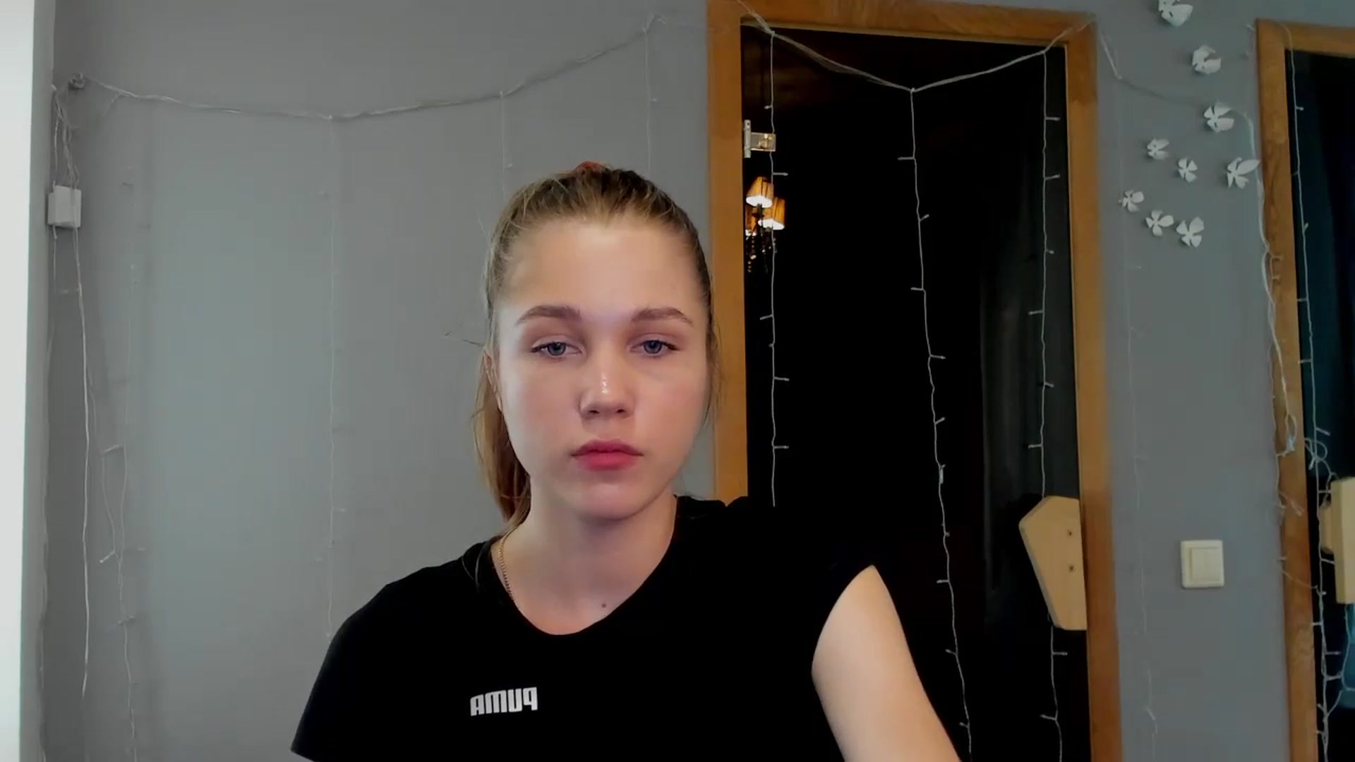 Gallery image thumbnail from Kate_Lewiss's myfreecams stream on, 04/18/2024, 09:32 image 9 of 20