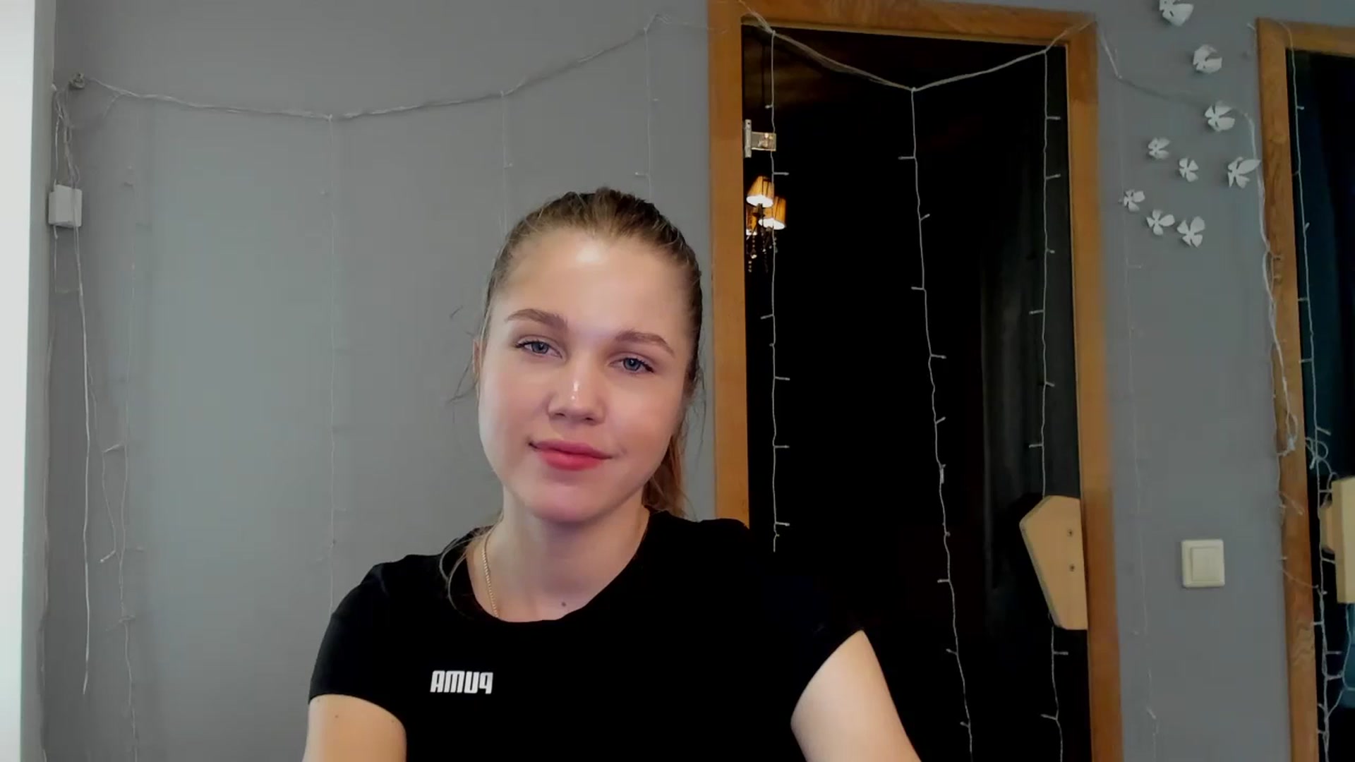 Gallery image thumbnail from Kate_Lewiss's myfreecams stream on, 04/18/2024, 09:32 image 1 of 20