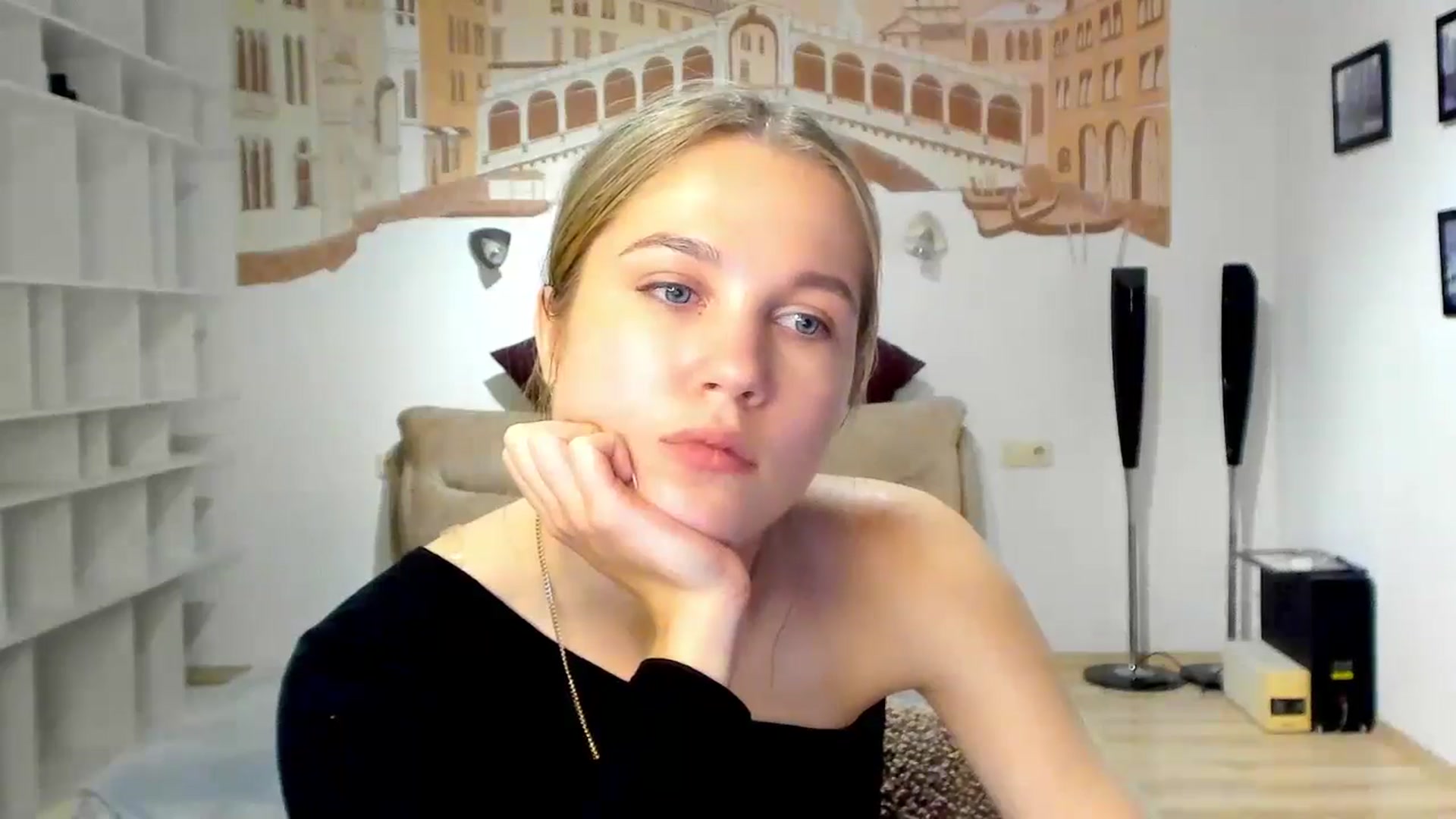 Gallery image thumbnail from Kate_Lewiss's myfreecams stream on, 04/30/2024, 10:17 image 10 of 20