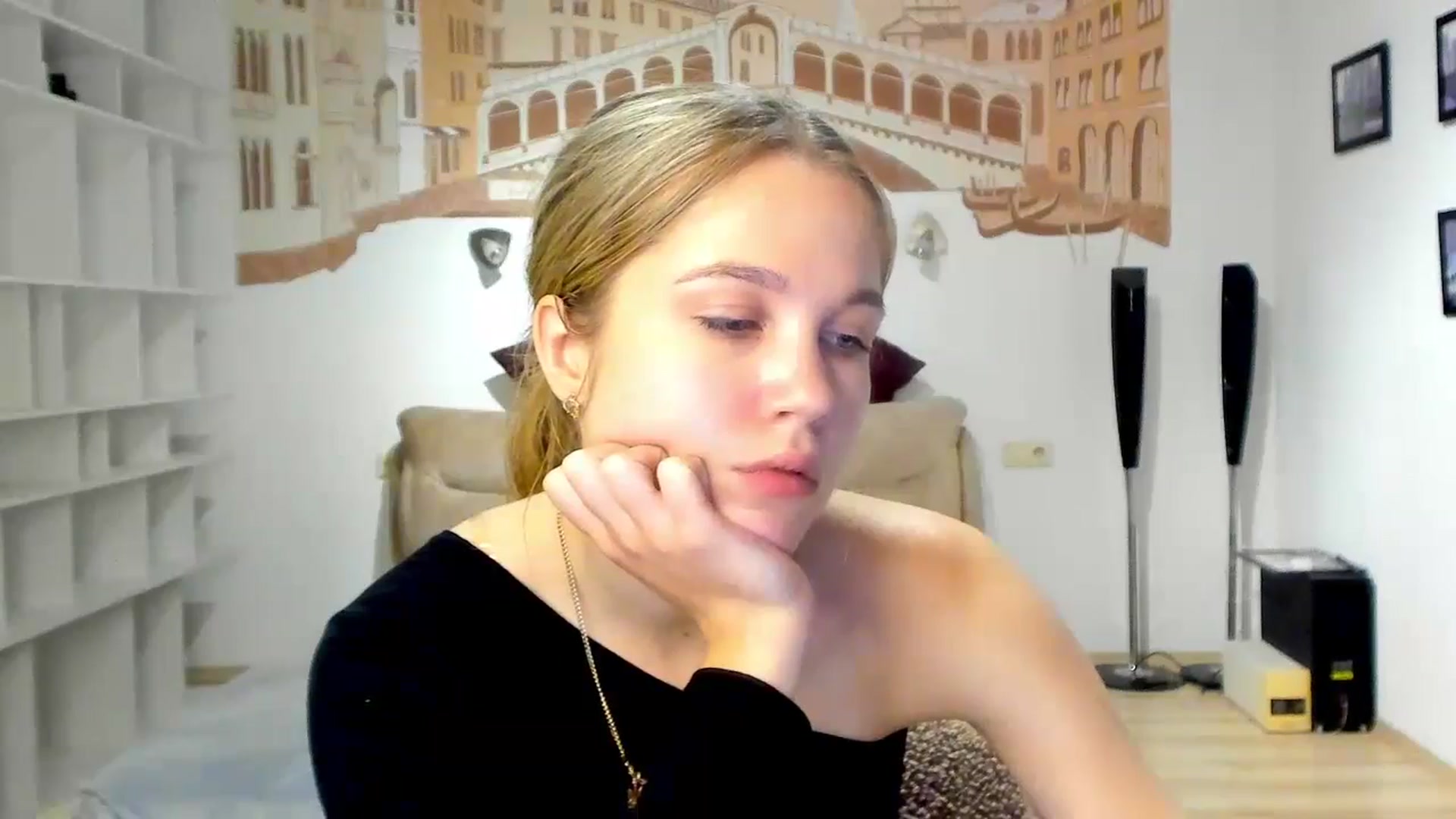 Gallery image thumbnail from Kate_Lewiss's myfreecams stream on, 04/30/2024, 10:17 image 7 of 20