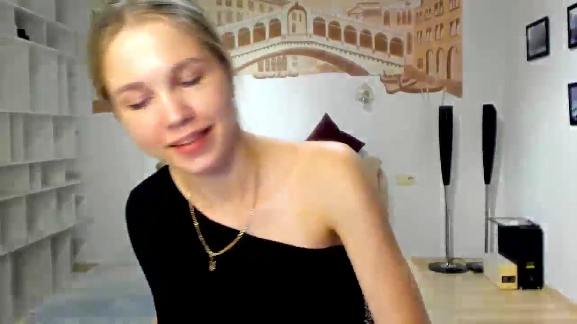 Gallery image thumbnail from Kate_Lewiss's myfreecams stream on, 04/30/2024, 10:17 image 11 of 20