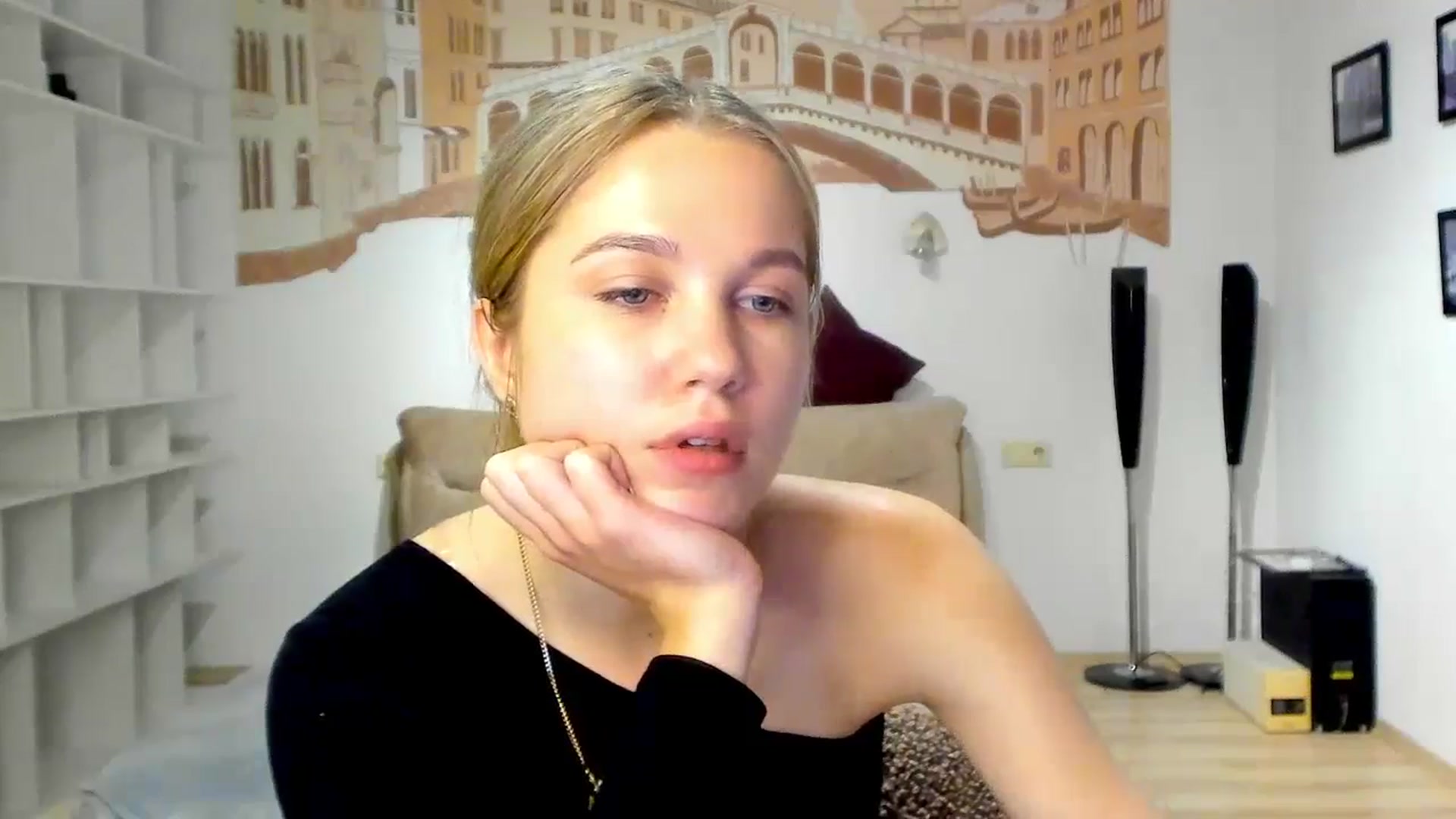 Gallery image thumbnail from Kate_Lewiss's myfreecams stream on, 04/30/2024, 10:17 image 8 of 20
