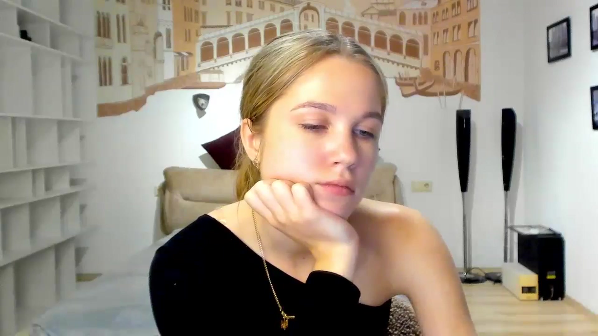 Gallery image thumbnail from Kate_Lewiss's myfreecams stream on, 04/30/2024, 10:17 image 6 of 20