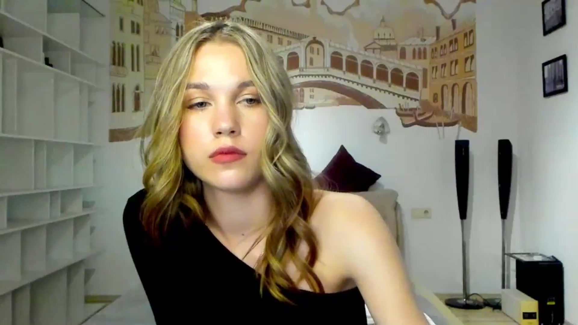 Gallery image thumbnail from Kate_Lewiss's myfreecams stream on, 05/02/2024, 07:47 image 20 of 20