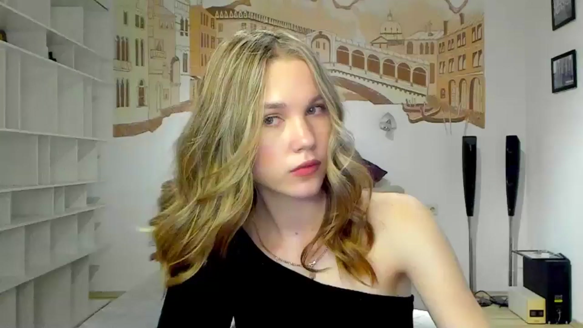 Gallery image thumbnail from Kate_Lewiss's myfreecams stream on, 05/02/2024, 07:47 image 8 of 20