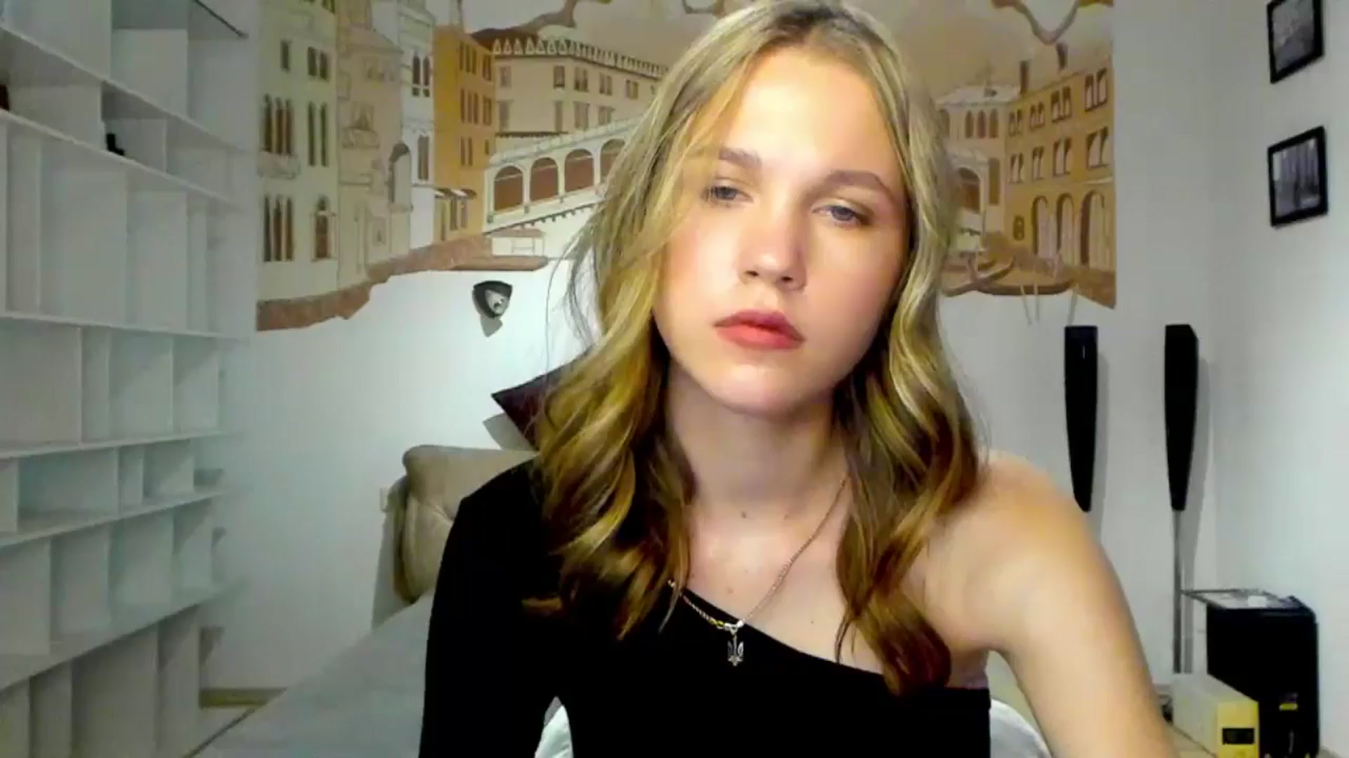 Gallery image thumbnail from Kate_Lewiss's myfreecams stream on, 05/02/2024, 08:49 image 11 of 20