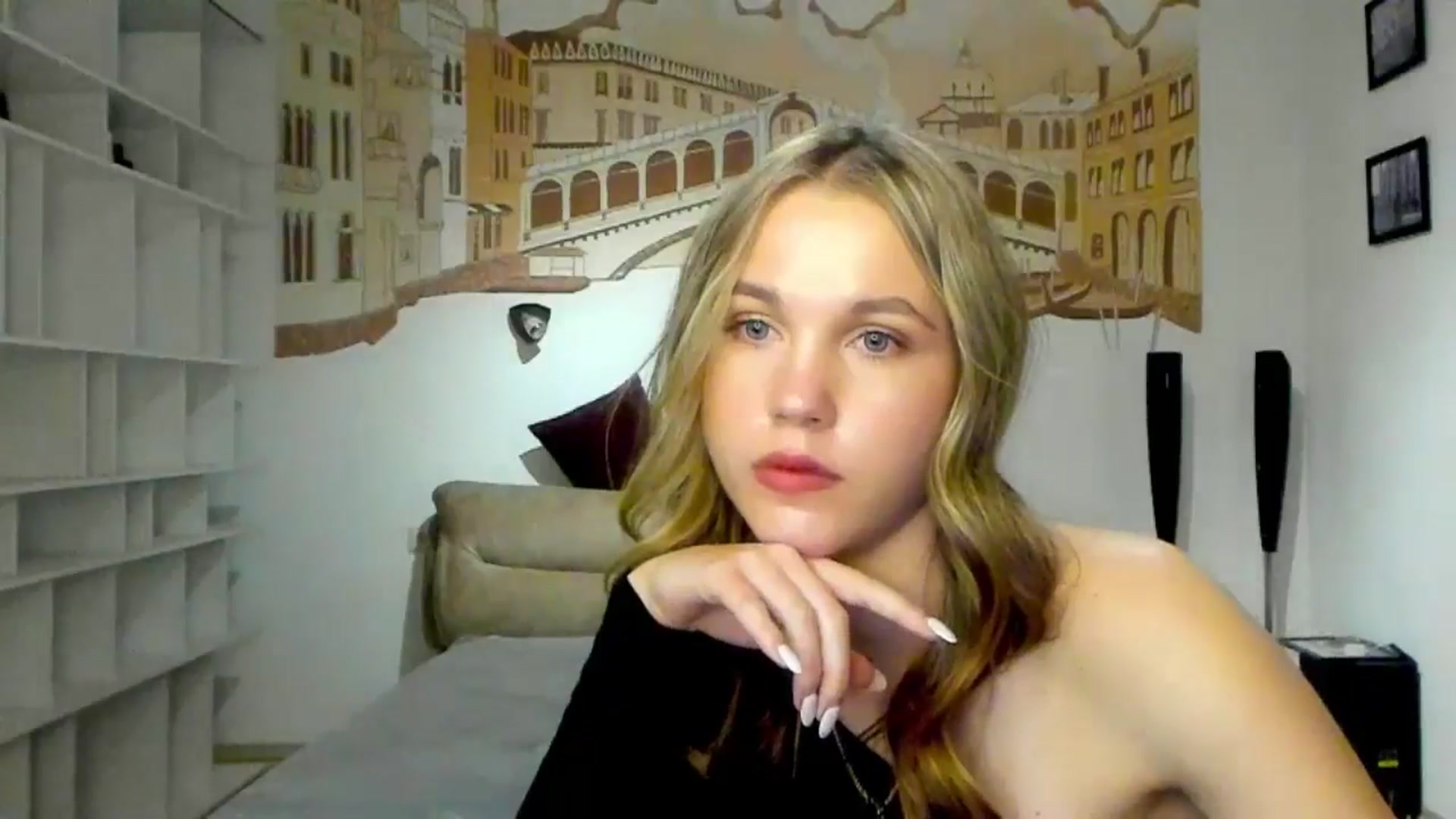 Gallery image thumbnail from Kate_Lewiss's myfreecams stream on, 05/02/2024, 08:49 image 20 of 20