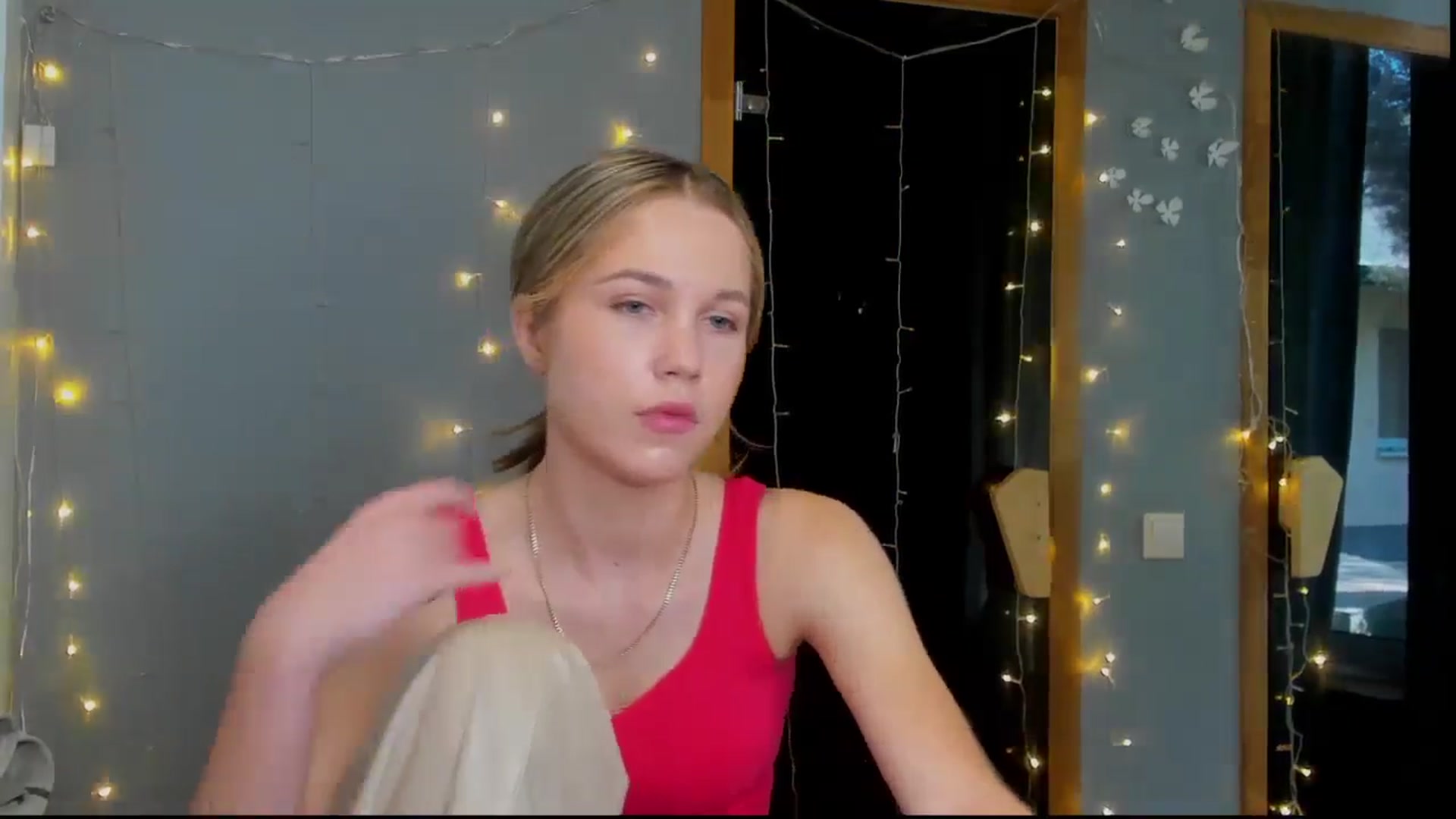Gallery image thumbnail from Kate_Lewiss's myfreecams stream on, 05/03/2024, 06:59 image 13 of 20