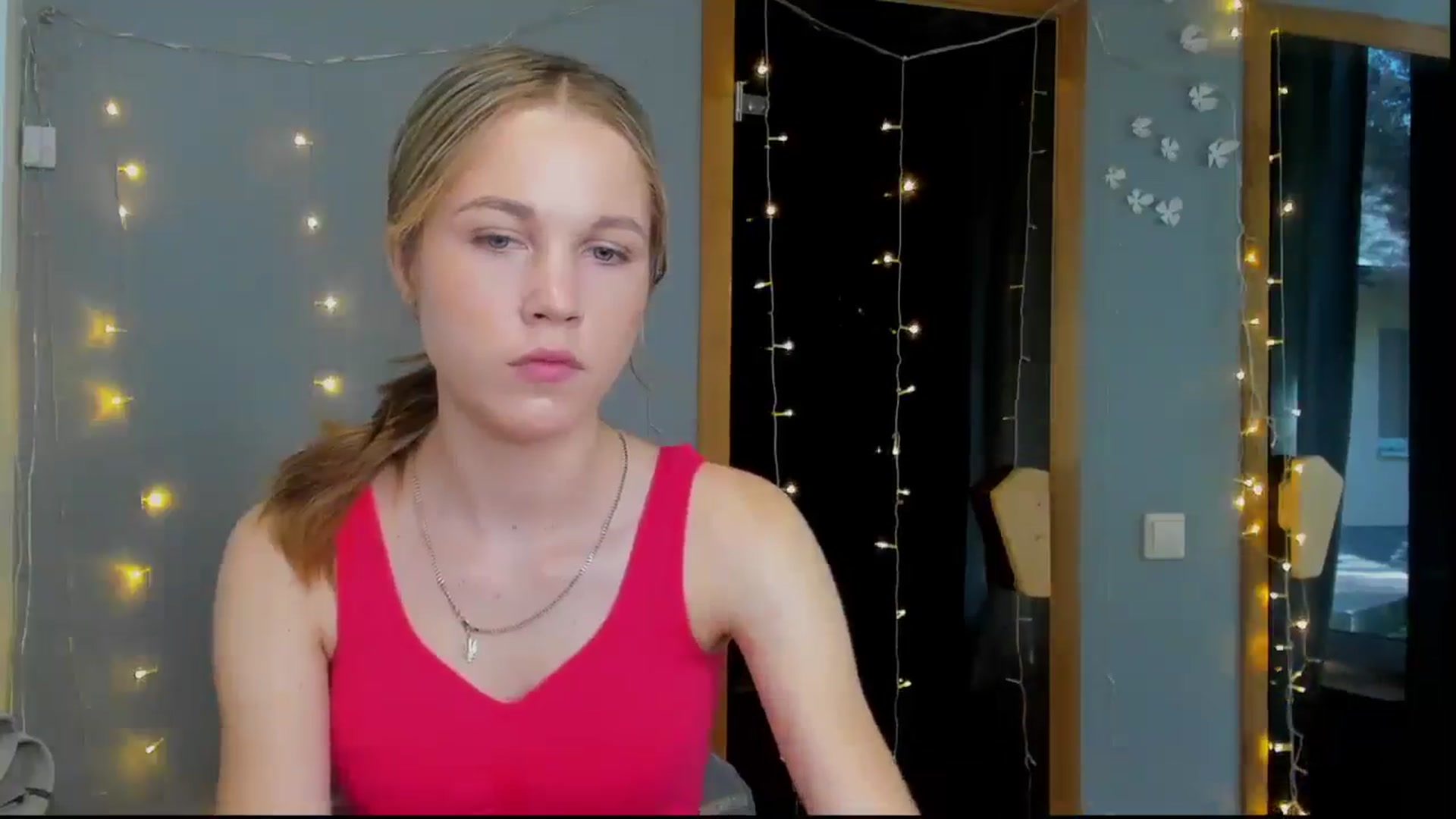 Gallery image thumbnail from Kate_Lewiss's myfreecams stream on, 05/03/2024, 06:59 image 5 of 20