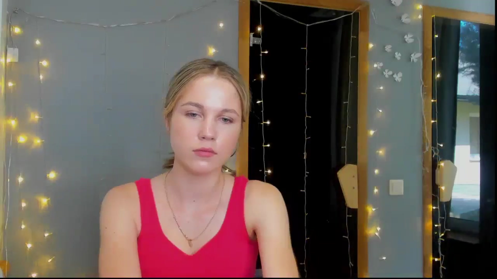 Gallery image thumbnail from Kate_Lewiss's myfreecams stream on, 05/03/2024, 09:43 image 8 of 20