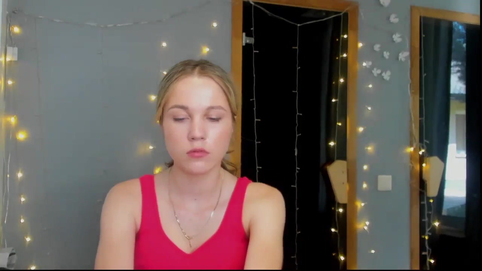 Gallery image thumbnail from Kate_Lewiss's myfreecams stream on, 05/03/2024, 09:43 image 2 of 20