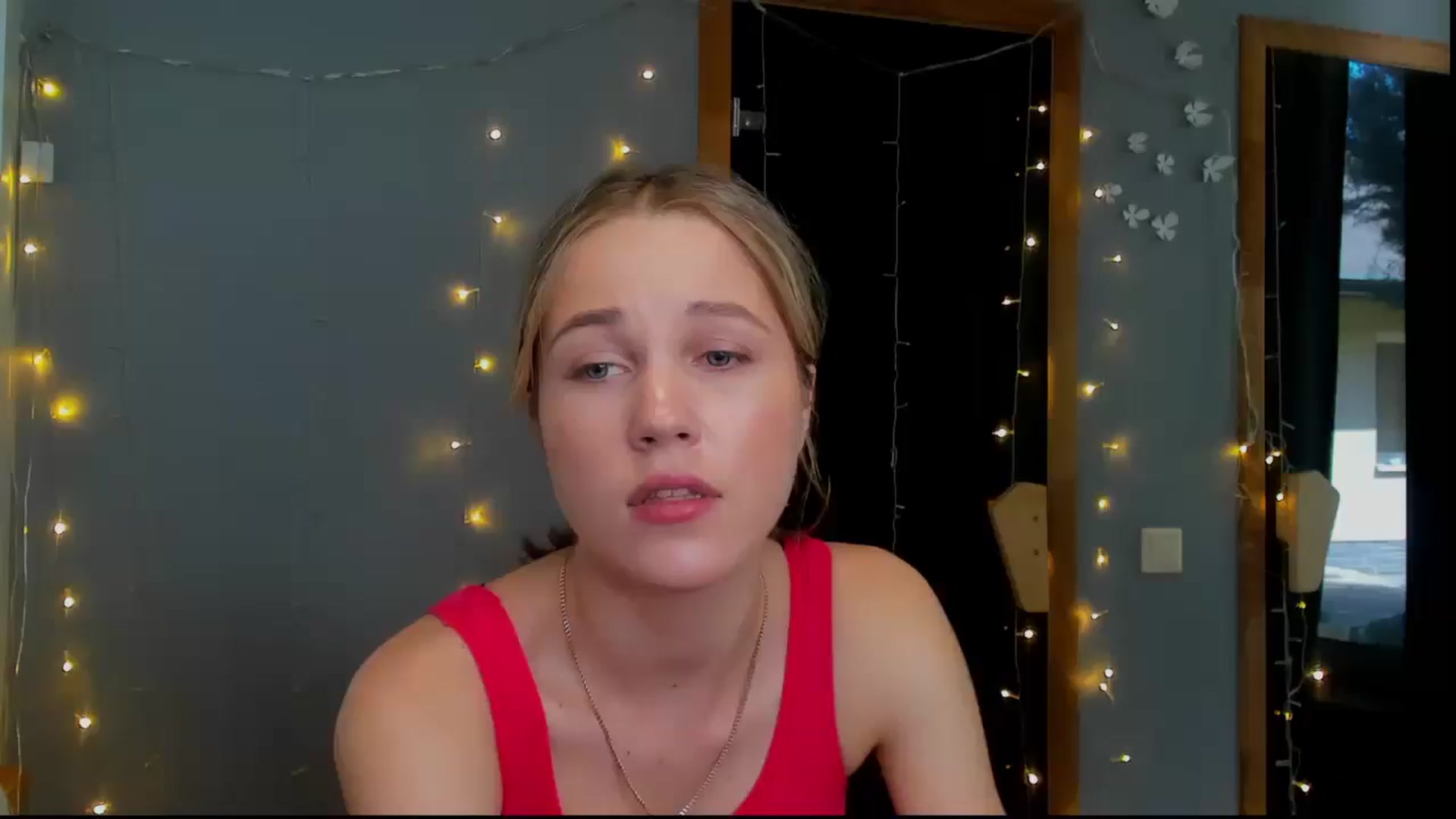Gallery image thumbnail from Kate_Lewiss's myfreecams stream on, 05/03/2024, 09:43 image 6 of 20
