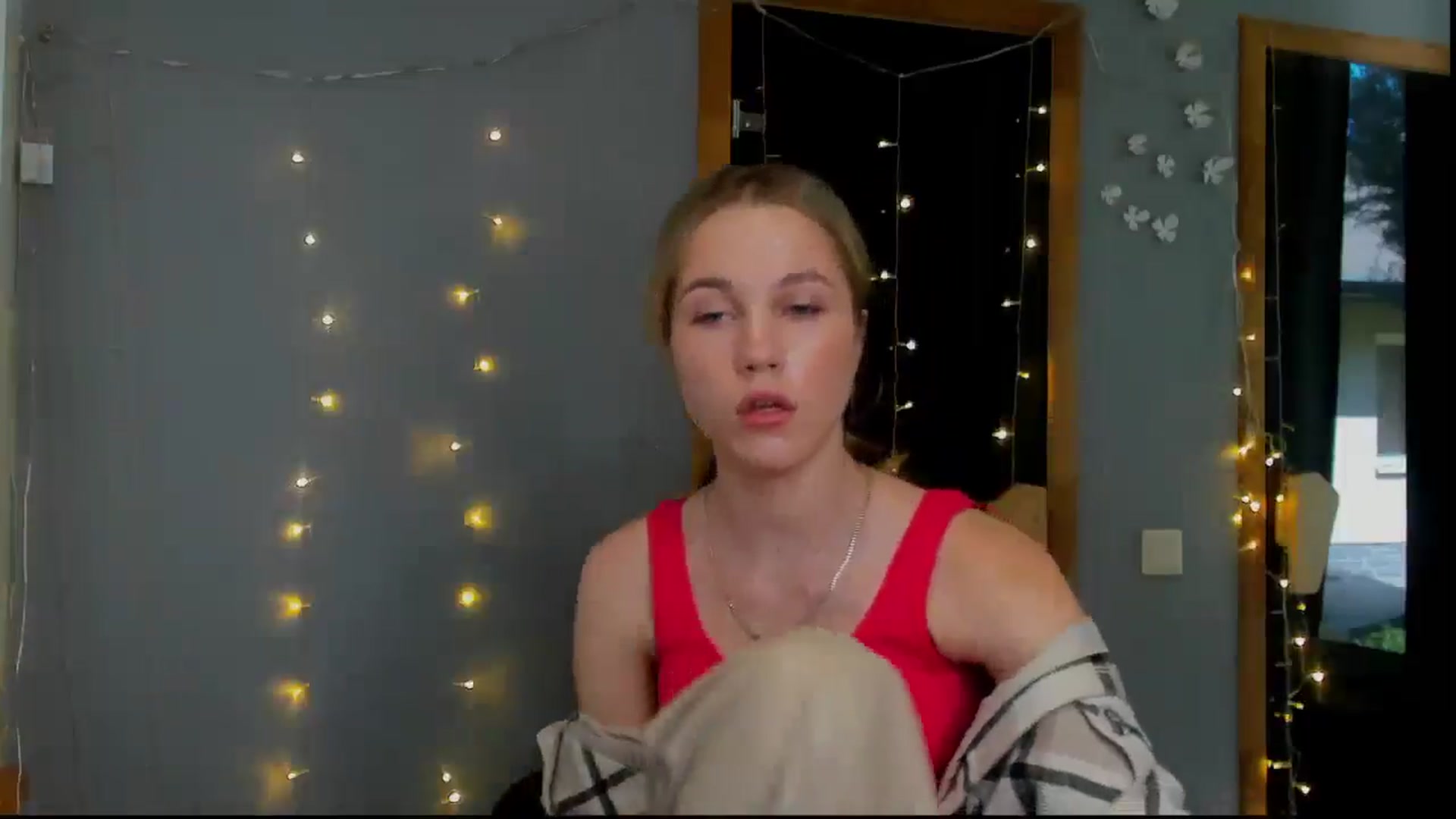 Gallery image thumbnail from Kate_Lewiss's myfreecams stream on, 05/03/2024, 10:05 image 13 of 20