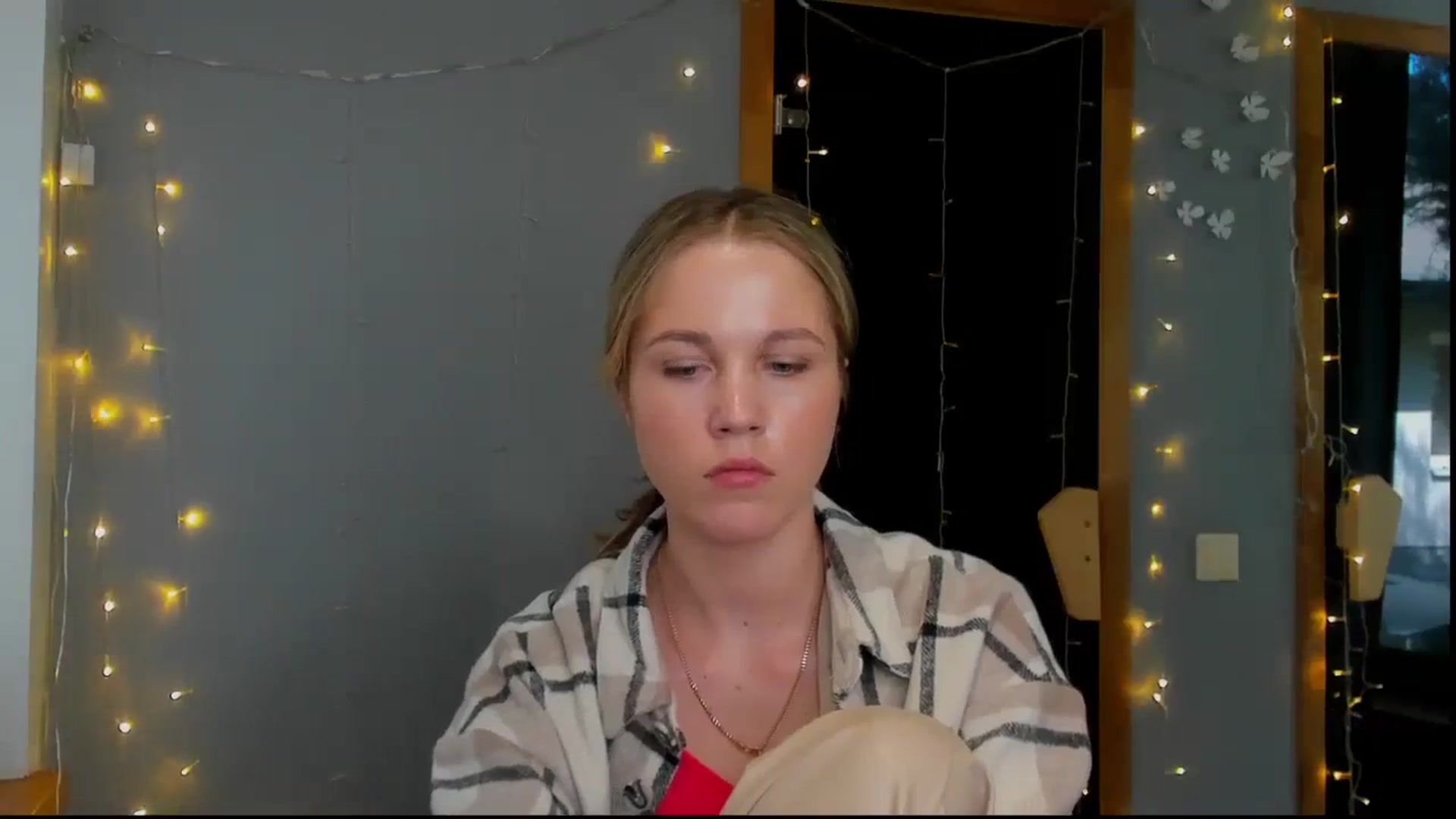 Gallery image thumbnail from Kate_Lewiss's myfreecams stream on, 05/03/2024, 11:07 image 13 of 20