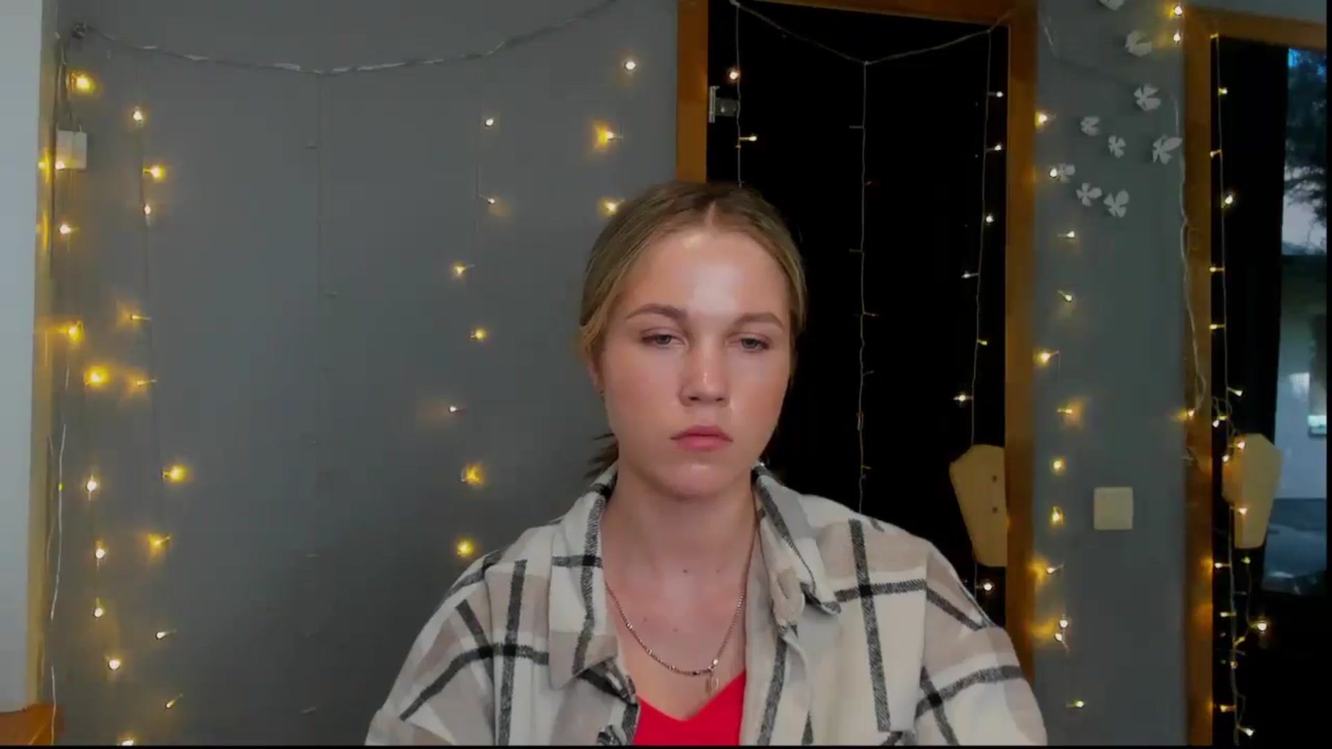 Gallery image thumbnail from Kate_Lewiss's myfreecams stream on, 05/03/2024, 11:07 image 20 of 20