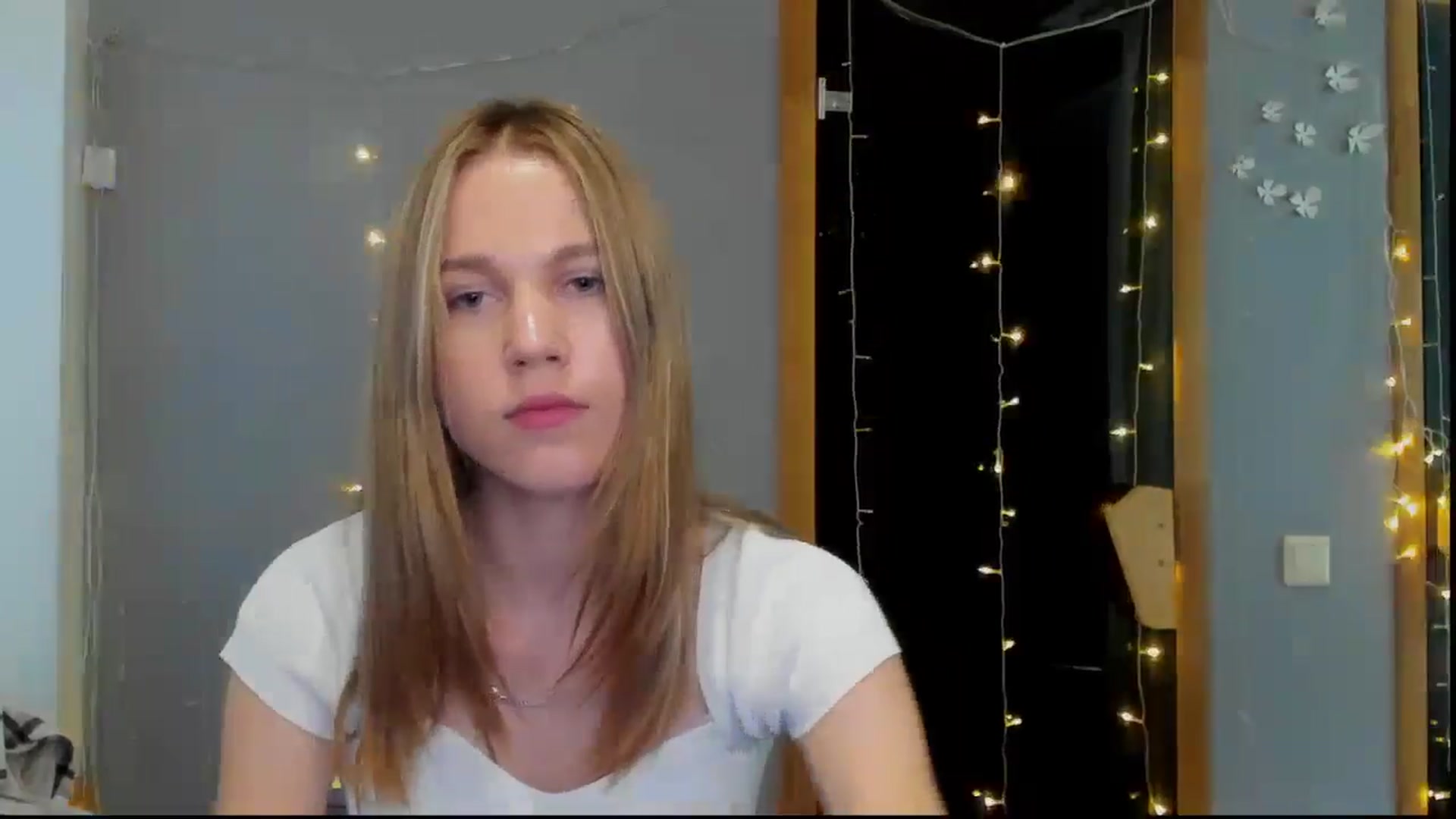 Gallery image thumbnail from Kate_Lewiss's myfreecams stream on, 05/04/2024, 08:36 image 12 of 20