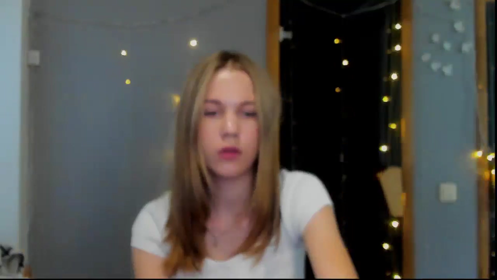 Gallery image thumbnail from Kate_Lewiss's myfreecams stream on, 05/04/2024, 08:36 image 7 of 20