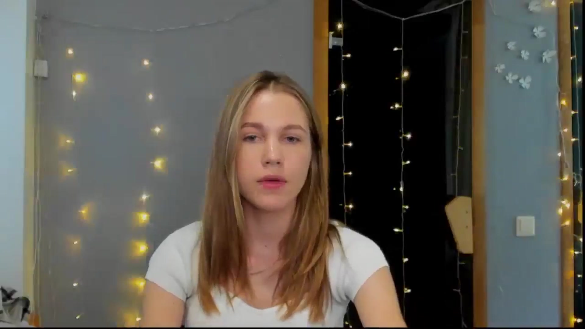 Gallery image thumbnail from Kate_Lewiss's myfreecams stream on, 05/04/2024, 08:36 image 4 of 20