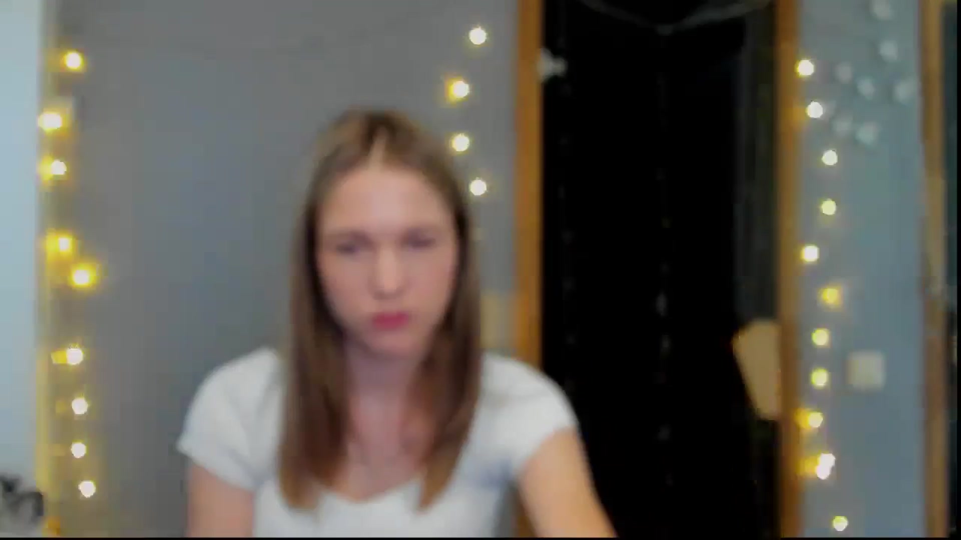Gallery image thumbnail from Kate_Lewiss's myfreecams stream on, 05/04/2024, 08:36 image 17 of 20