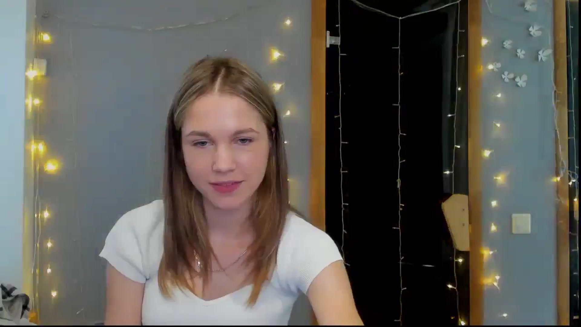Gallery image thumbnail from Kate_Lewiss's myfreecams stream on, 05/04/2024, 08:36 image 13 of 20