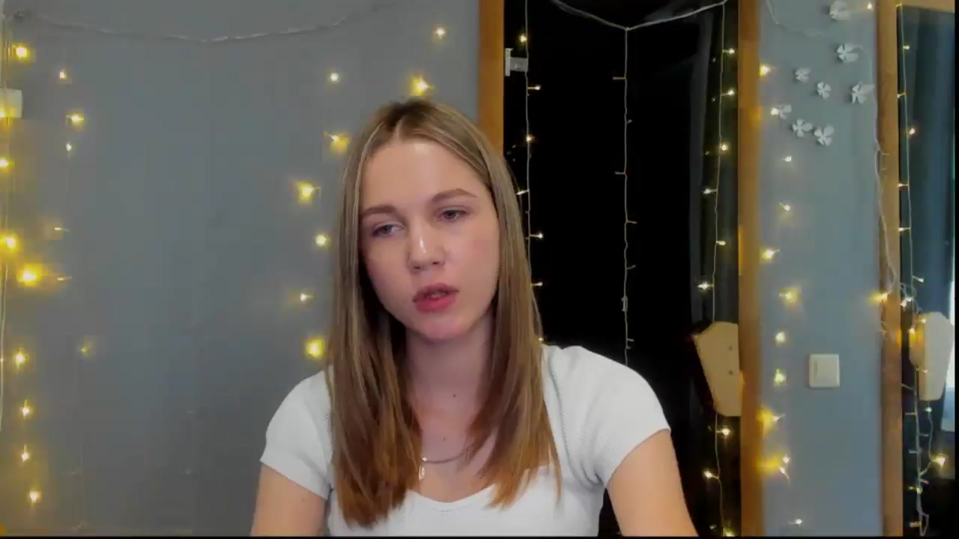 Gallery image thumbnail from Kate_Lewiss's myfreecams stream on, 05/04/2024, 09:36 image 5 of 20