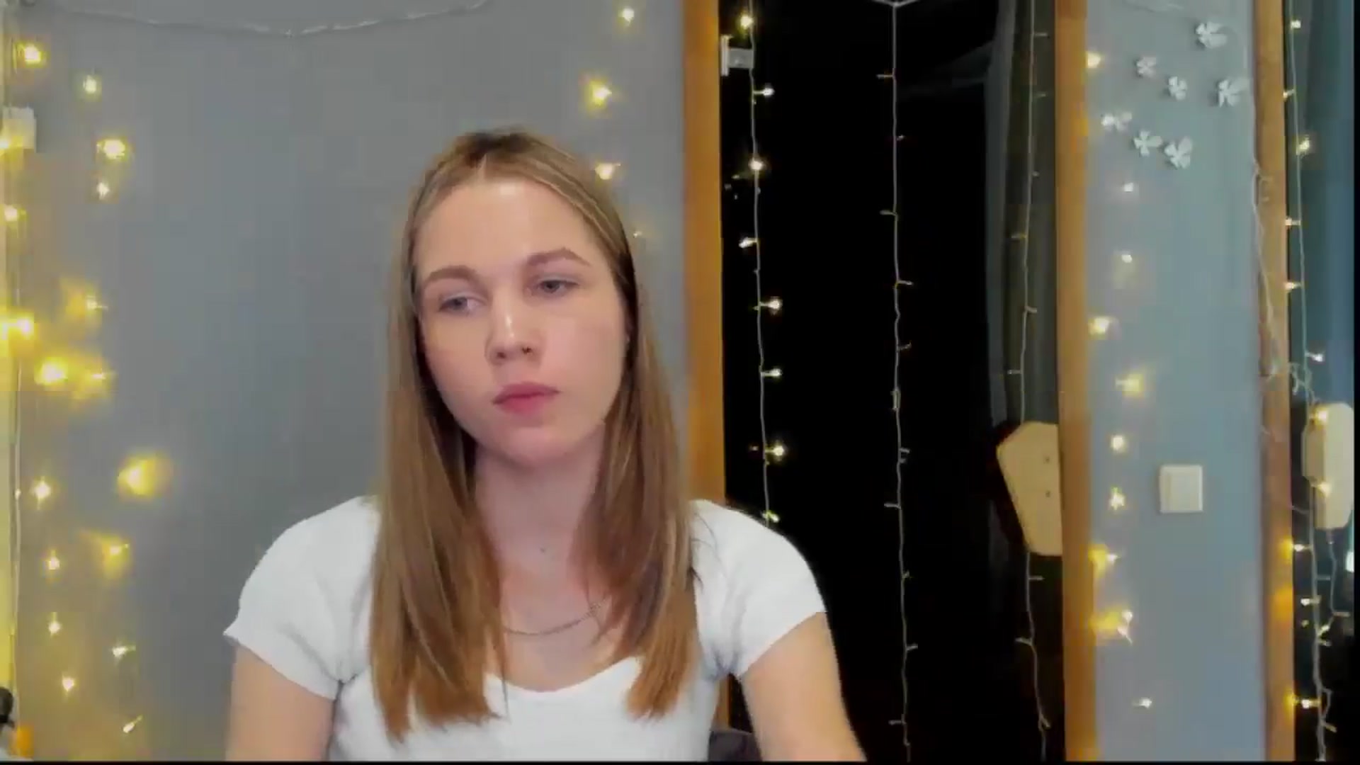 Gallery image thumbnail from Kate_Lewiss's myfreecams stream on, 05/04/2024, 09:36 image 19 of 20