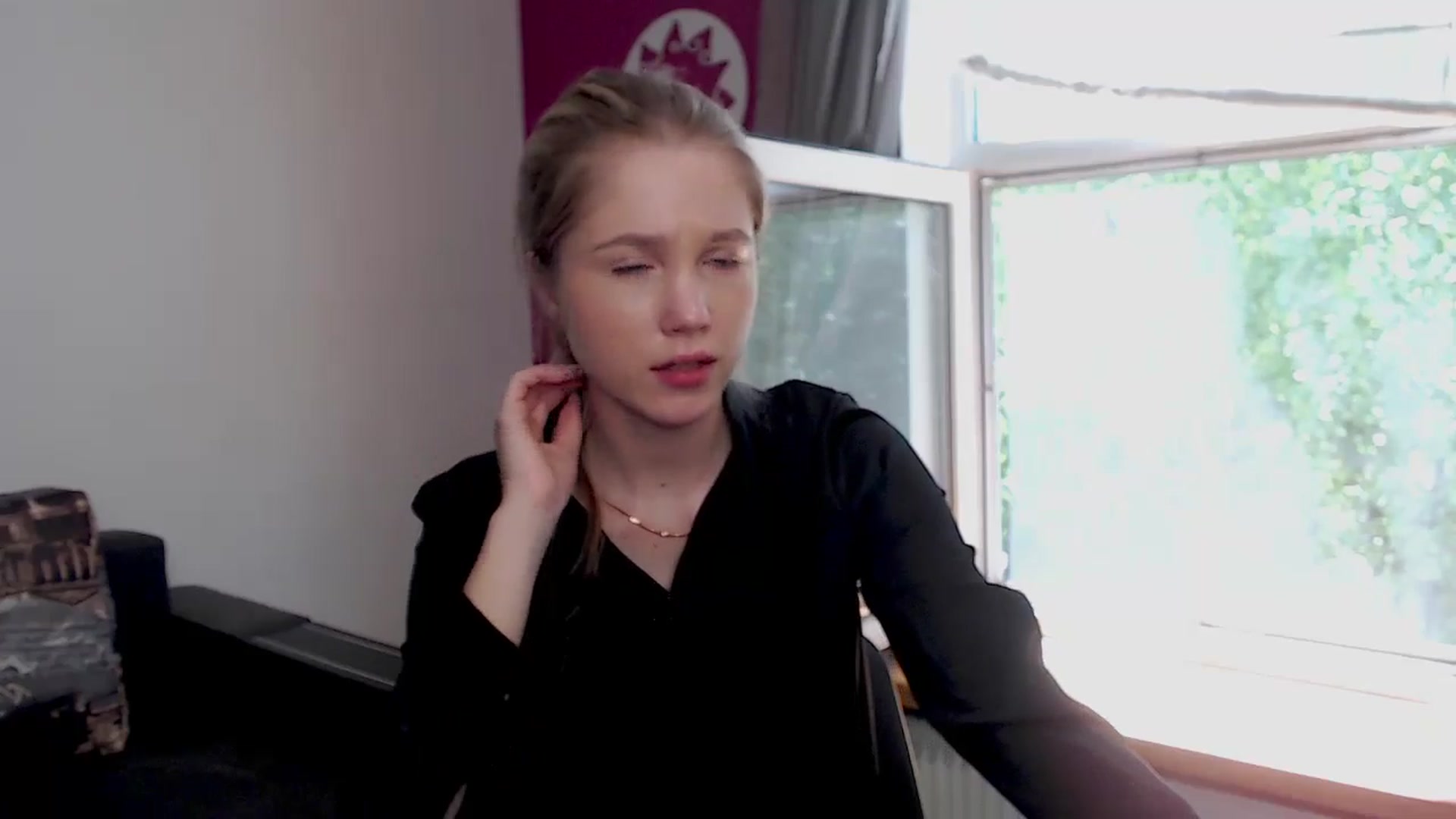 Gallery image thumbnail from Kate_Lewiss's myfreecams stream on, 05/07/2024, 08:39 image 4 of 20