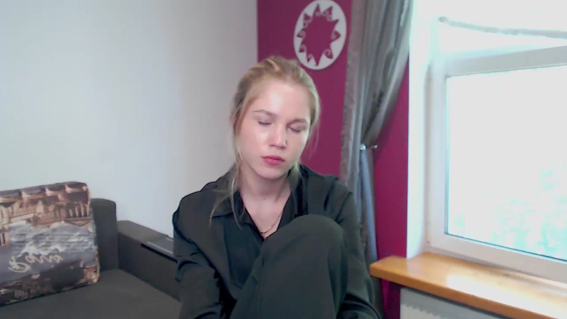 Gallery image thumbnail from Kate_Lewiss's myfreecams stream on, 05/07/2024, 10:44 image 18 of 20