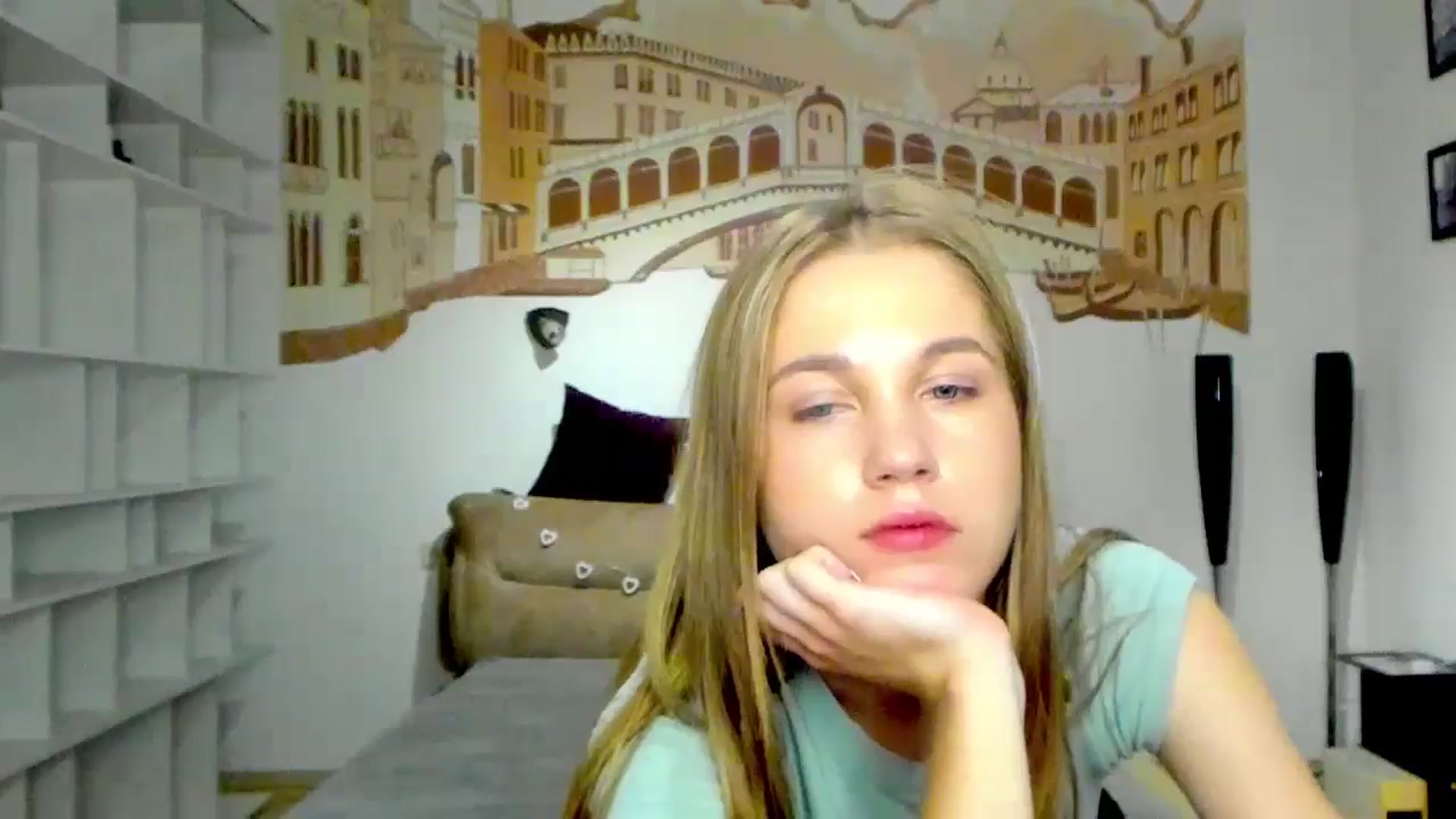 Gallery image thumbnail from Kate_Lewiss's myfreecams stream on, 05/08/2024, 07:20 image 19 of 20