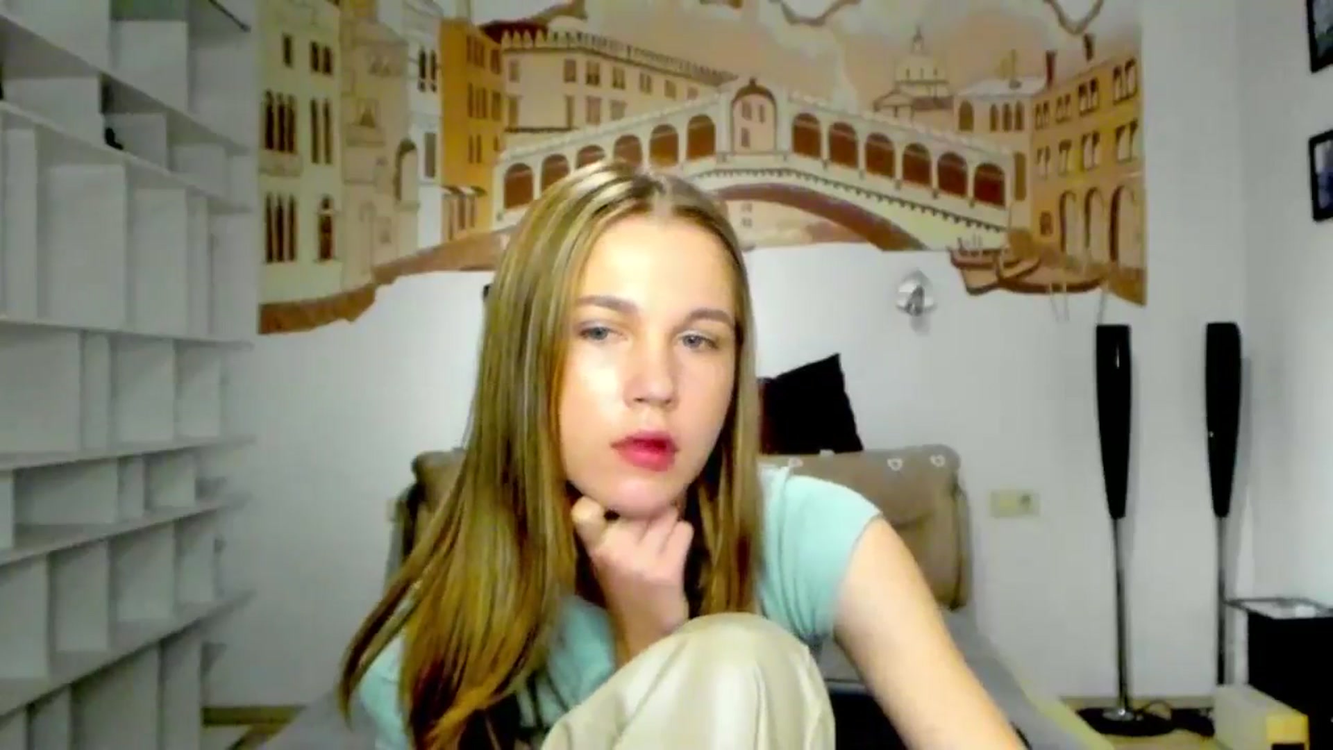 Gallery image thumbnail from Kate_Lewiss's myfreecams stream on, 05/08/2024, 07:20 image 10 of 20