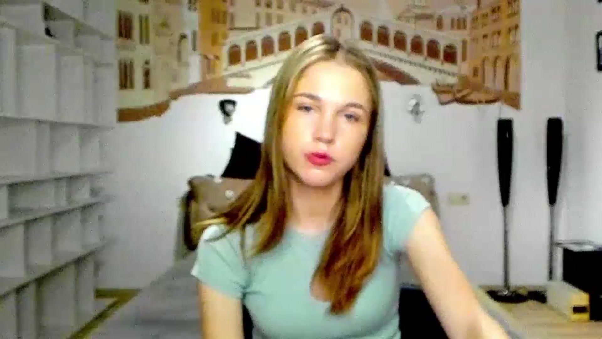 Gallery image thumbnail from Kate_Lewiss's myfreecams stream on, 05/08/2024, 07:20 image 3 of 20