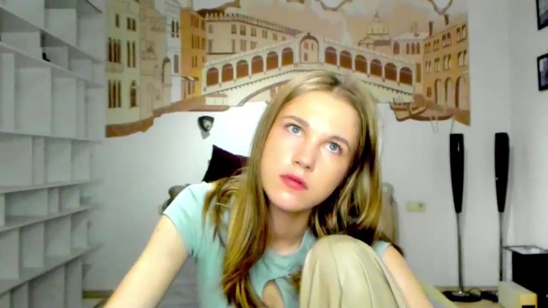 Gallery image thumbnail from Kate_Lewiss's myfreecams stream on, 05/08/2024, 07:20 image 17 of 20