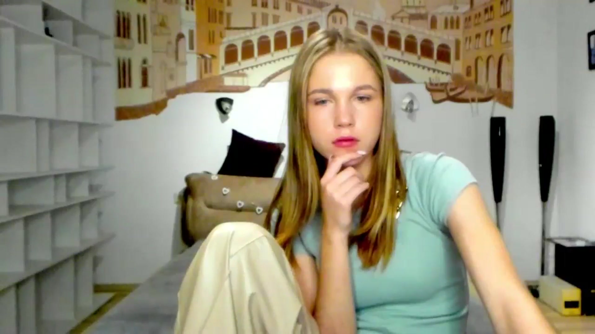 Gallery image thumbnail from Kate_Lewiss's myfreecams stream on, 05/08/2024, 07:20 image 7 of 20