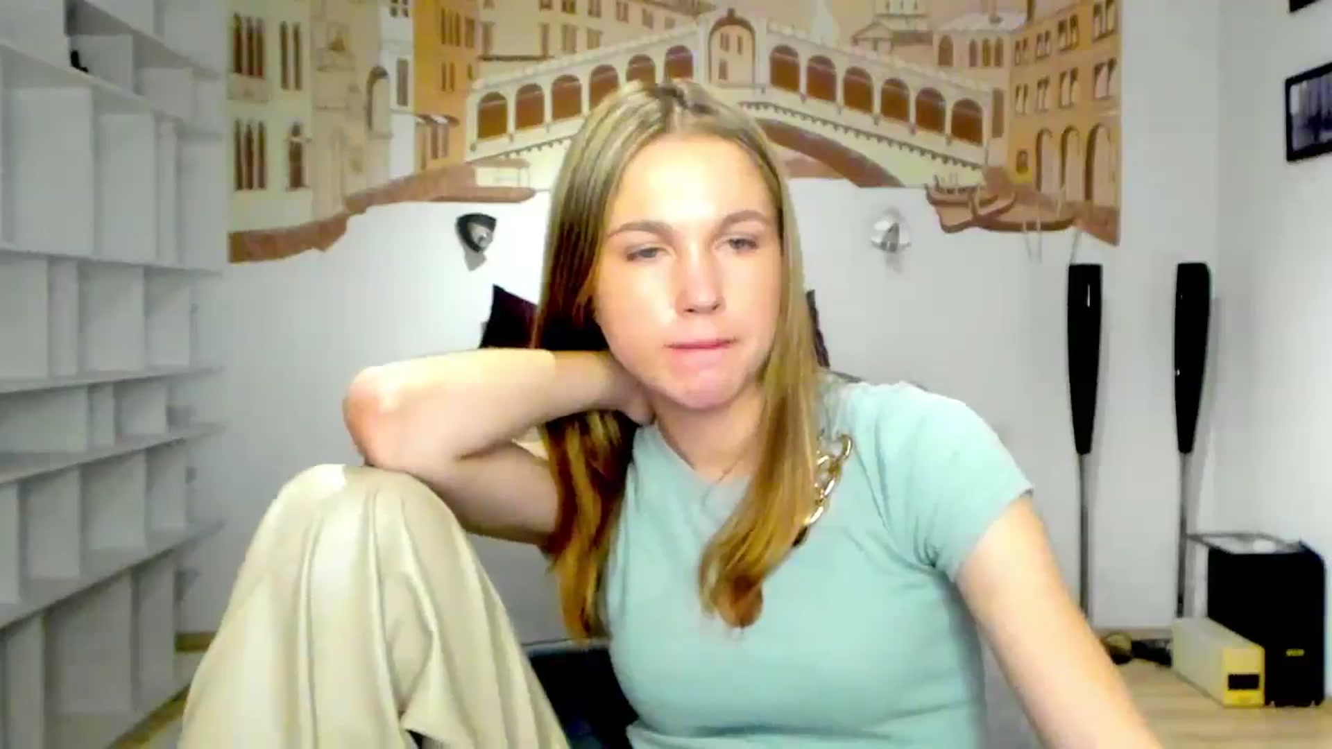 Gallery image thumbnail from Kate_Lewiss's myfreecams stream on, 05/08/2024, 09:28 image 18 of 20