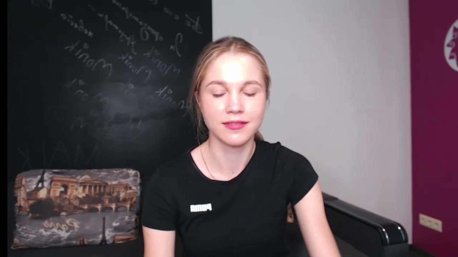 Gallery image thumbnail from Kate_Lewiss's myfreecams stream on, 05/09/2024, 09:22 image 17 of 20
