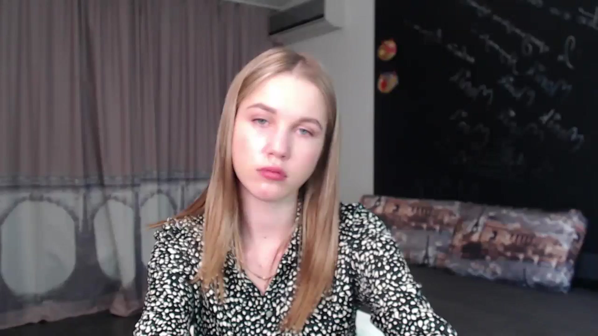 Gallery image thumbnail from Kate_Lewiss's myfreecams stream on, 05/12/2024, 10:00 image 15 of 20