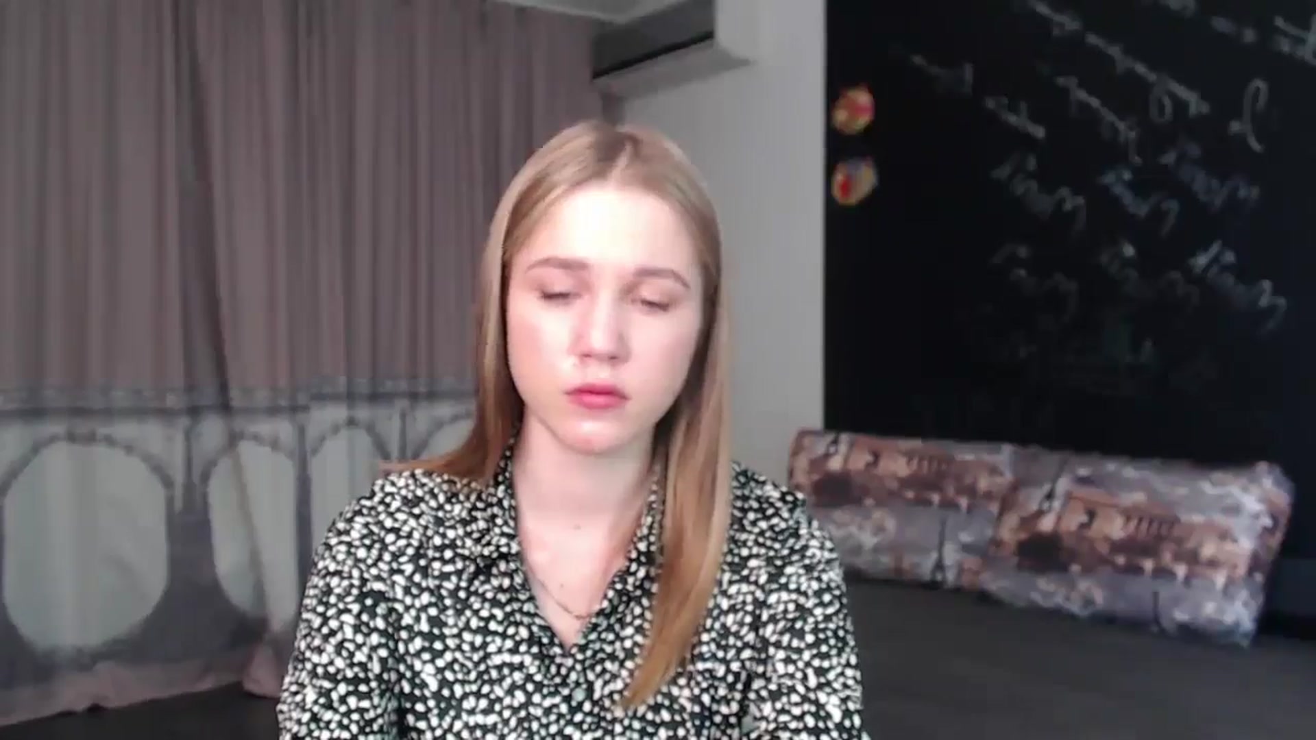 Gallery image thumbnail from Kate_Lewiss's myfreecams stream on, 05/12/2024, 10:00 image 6 of 20