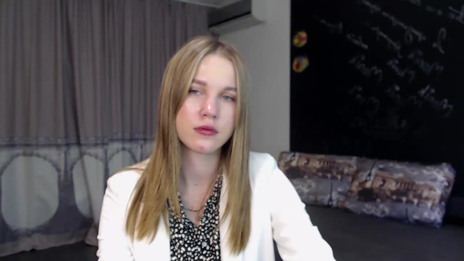 Gallery image thumbnail from Kate_Lewiss's myfreecams stream on, 05/12/2024, 10:46 image 11 of 20