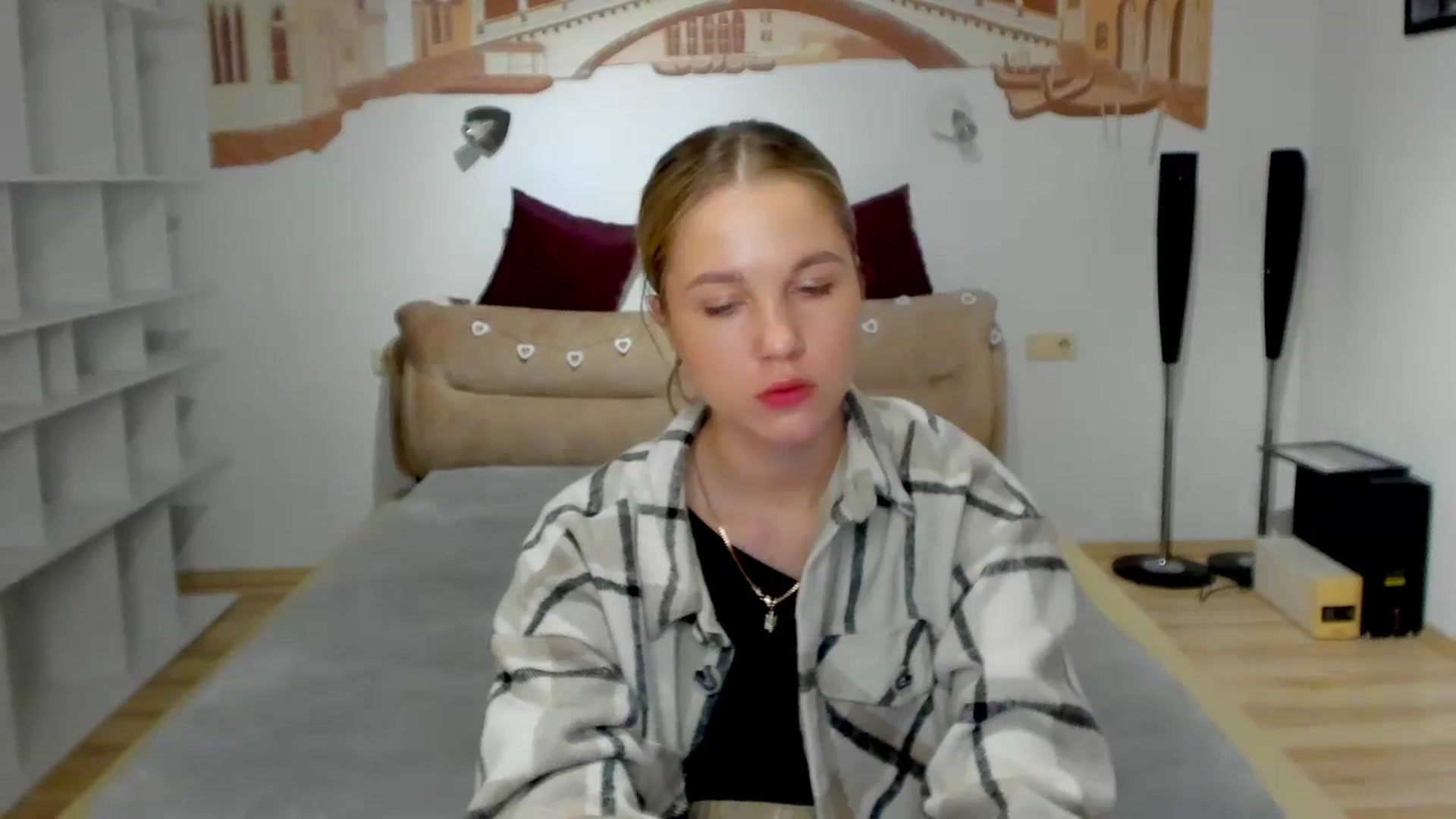Gallery image thumbnail from Kate_Lewiss's myfreecams stream on, 05/13/2024, 07:13 image 5 of 20