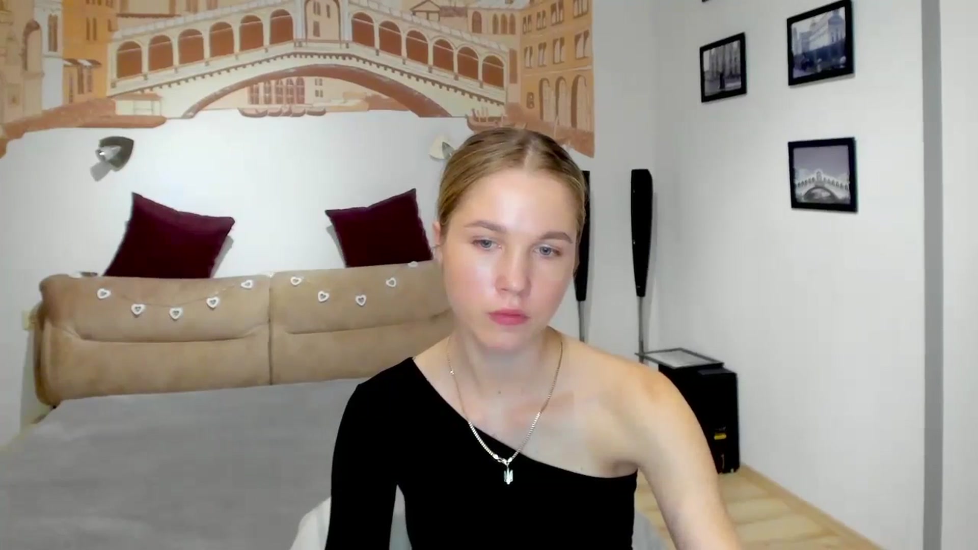 Gallery image thumbnail from Kate_Lewiss's myfreecams stream on, 05/13/2024, 09:28 image 19 of 20