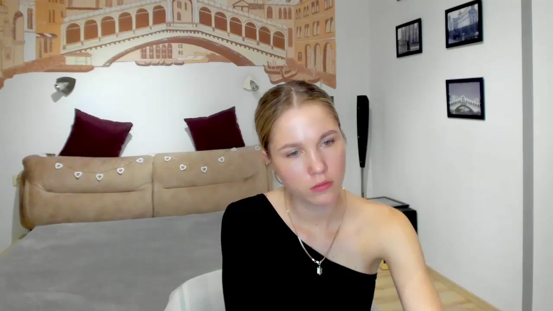 Gallery image thumbnail from Kate_Lewiss's myfreecams stream on, 05/13/2024, 09:28 image 17 of 20