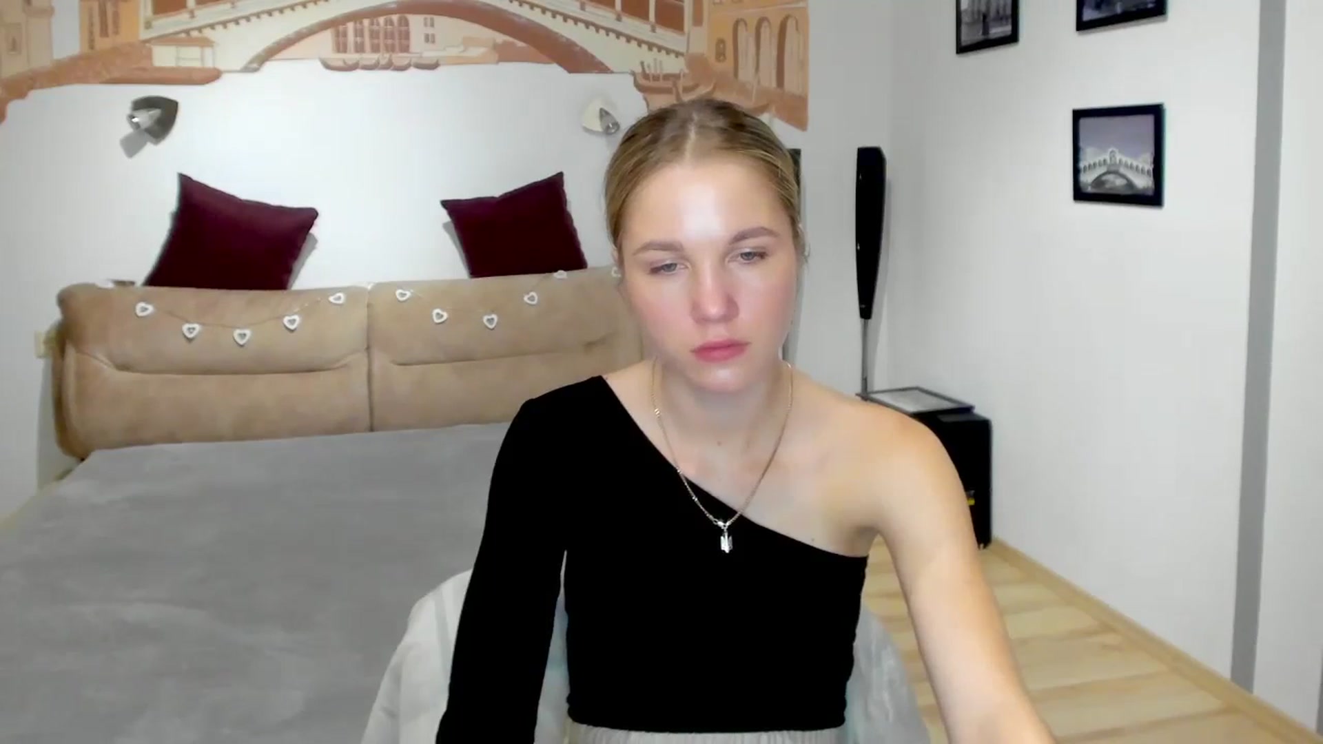 Gallery image thumbnail from Kate_Lewiss's myfreecams stream on, 05/13/2024, 09:28 image 6 of 20