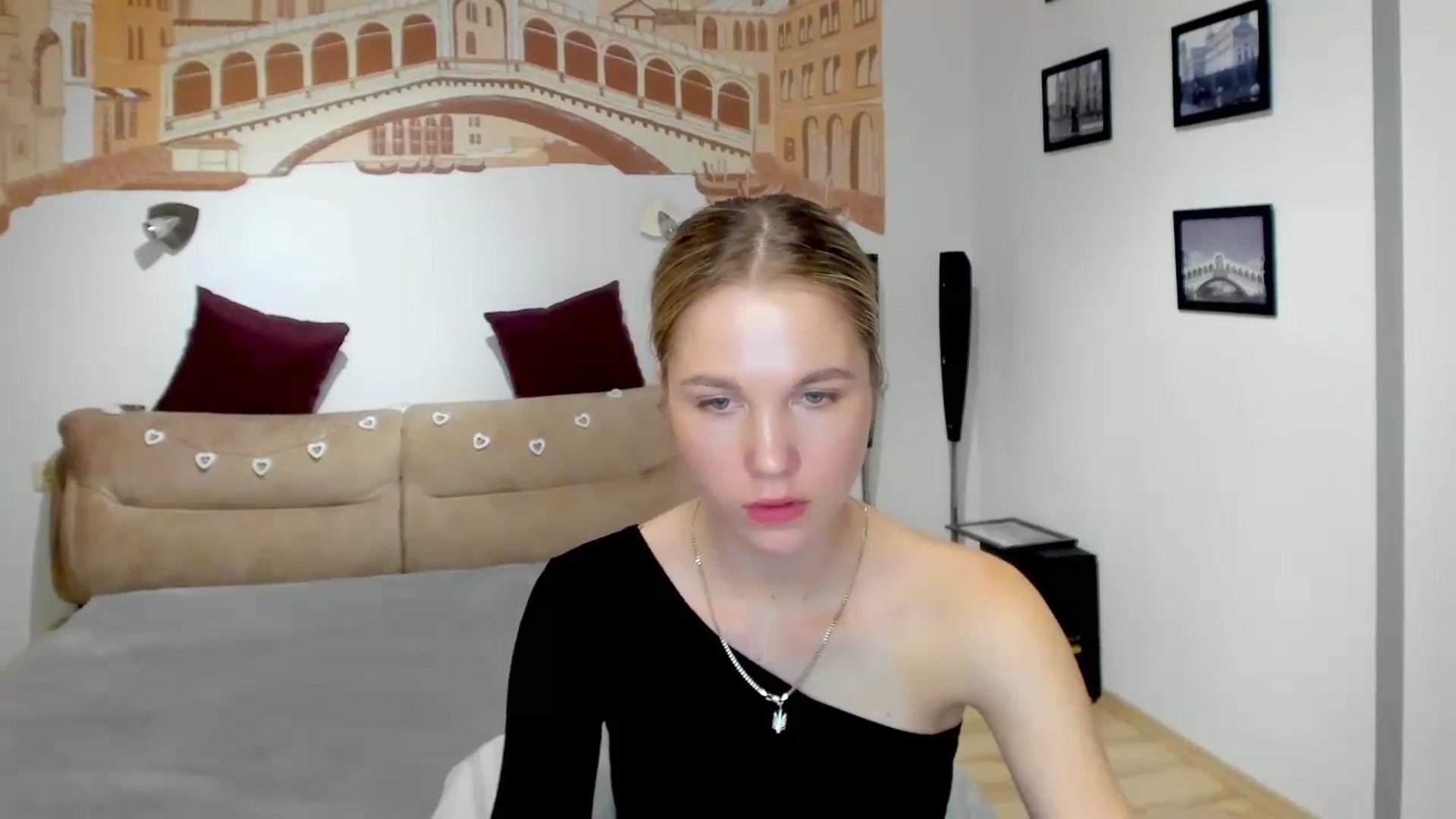 Gallery image thumbnail from Kate_Lewiss's myfreecams stream on, 05/13/2024, 09:28 image 20 of 20